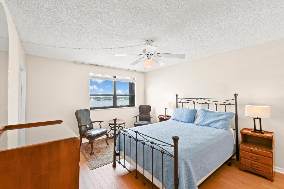 1200 Marine Way 601