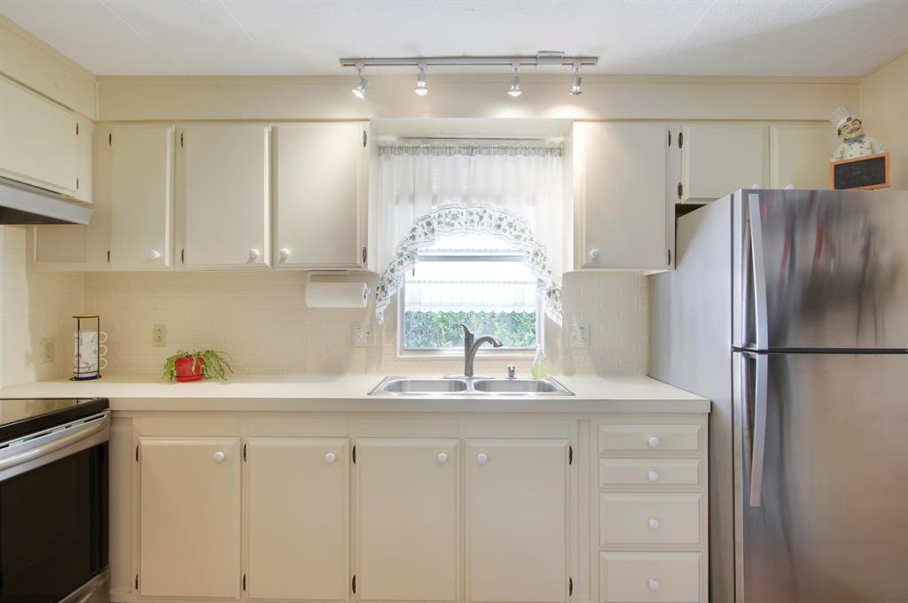 7068 SE Delegate Street