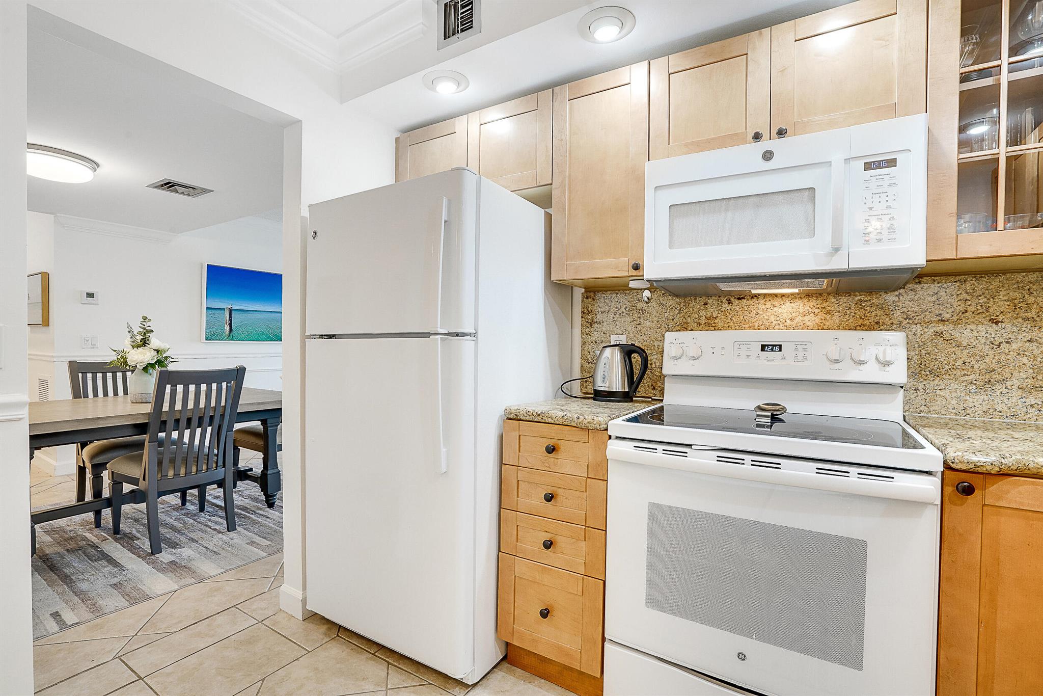 336 Golfview Road 711