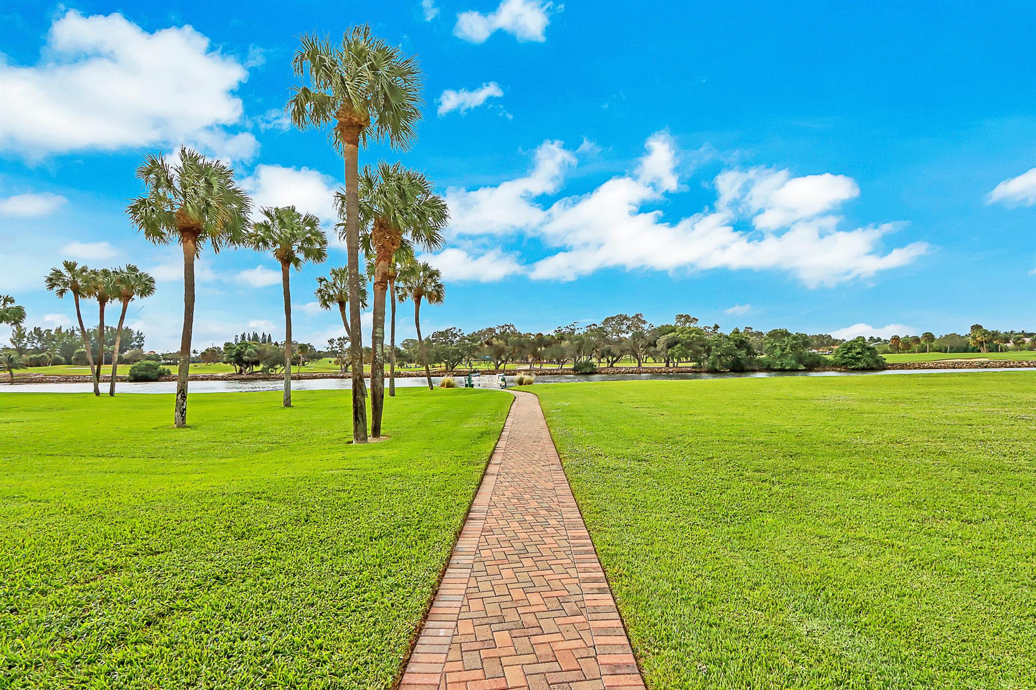 336 Golfview Road 711