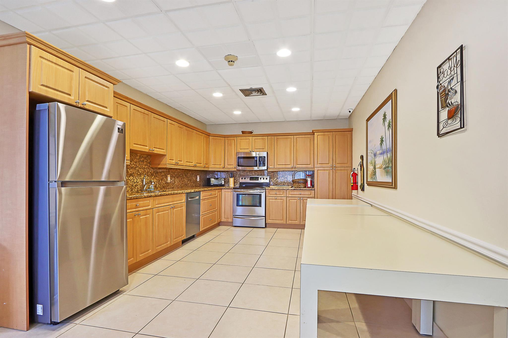 336 Golfview Road 711