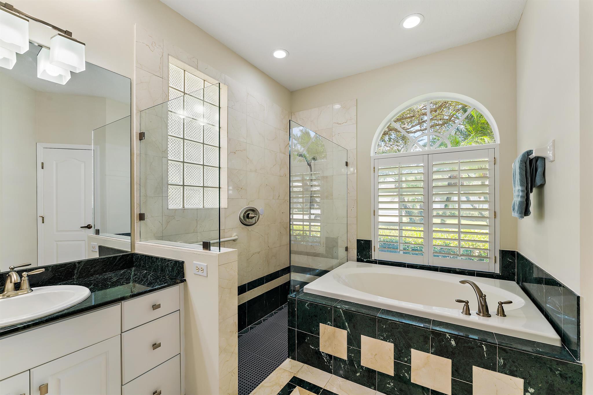 2310 SW Whitemarsh Way