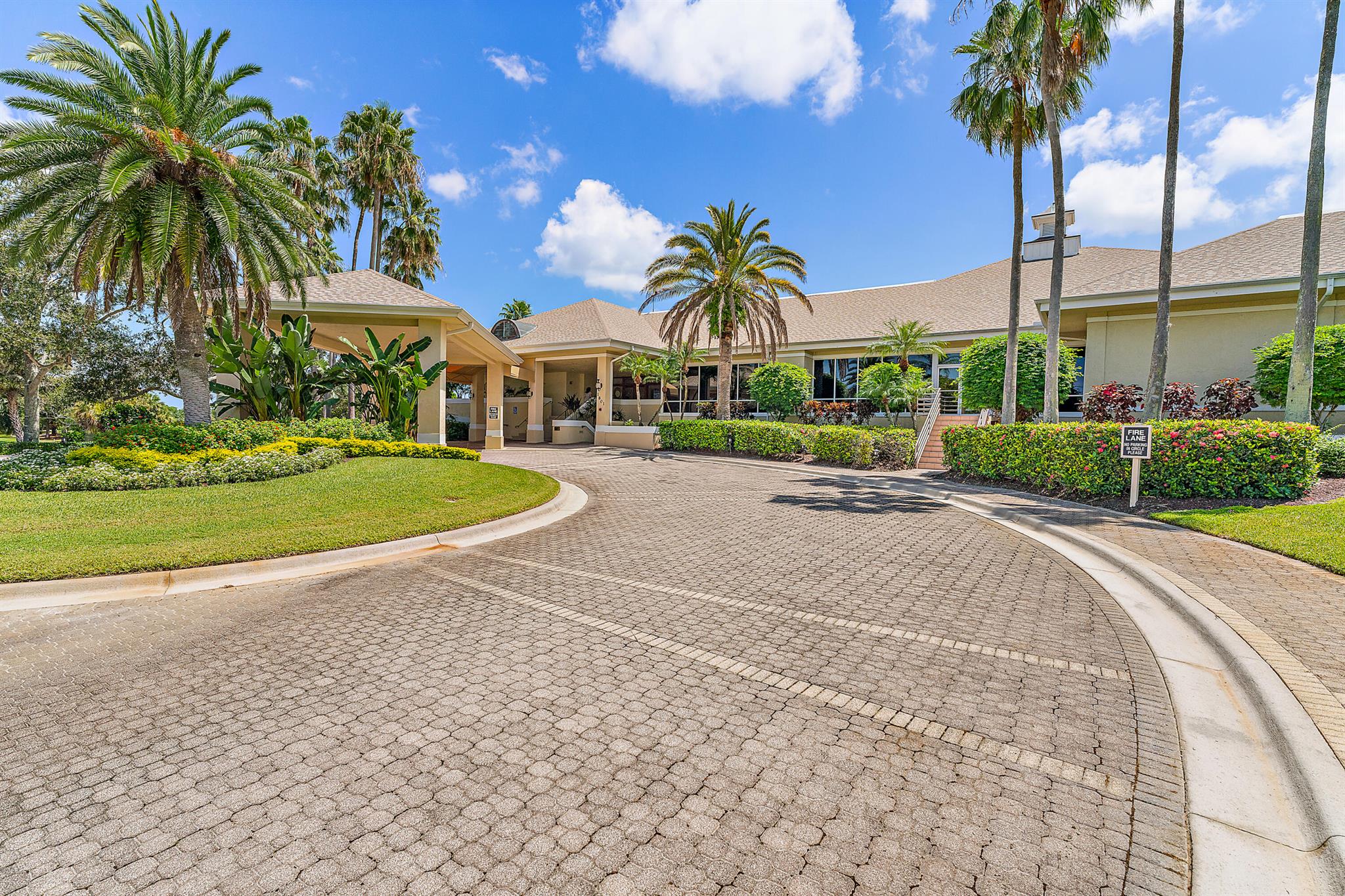 2310 SW Whitemarsh Way