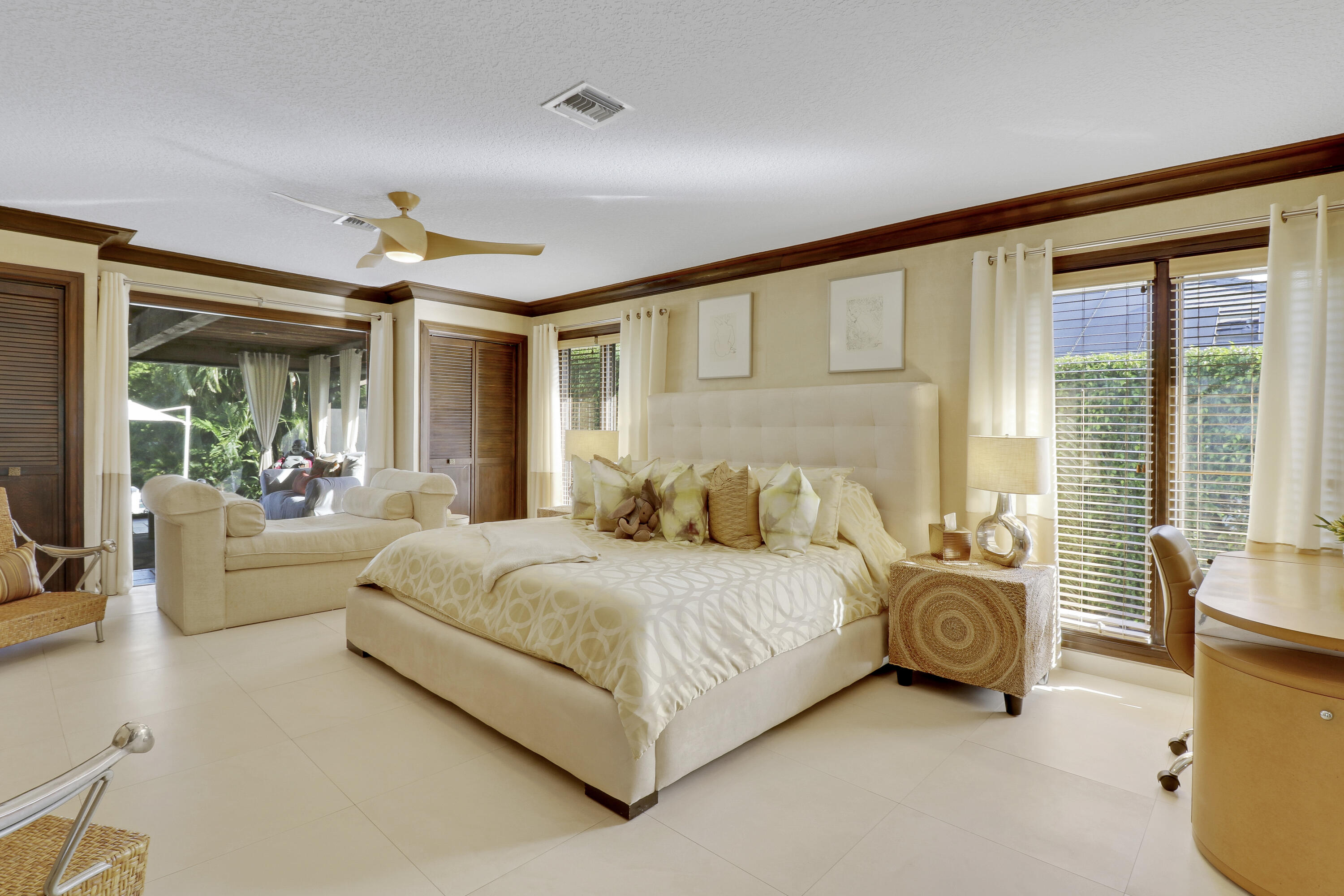 10435 SE Silver Palm Way