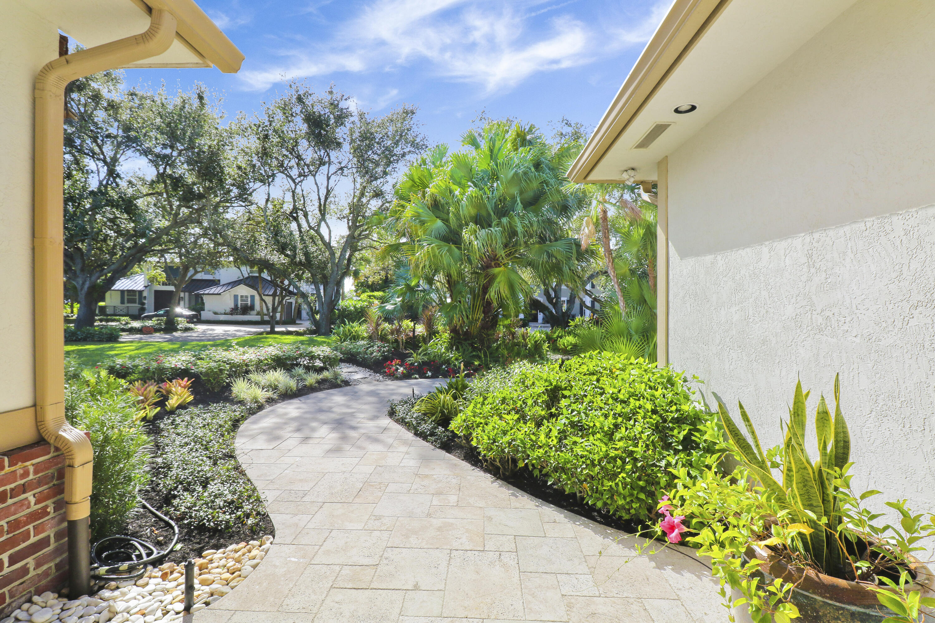 10435 SE Silver Palm Way