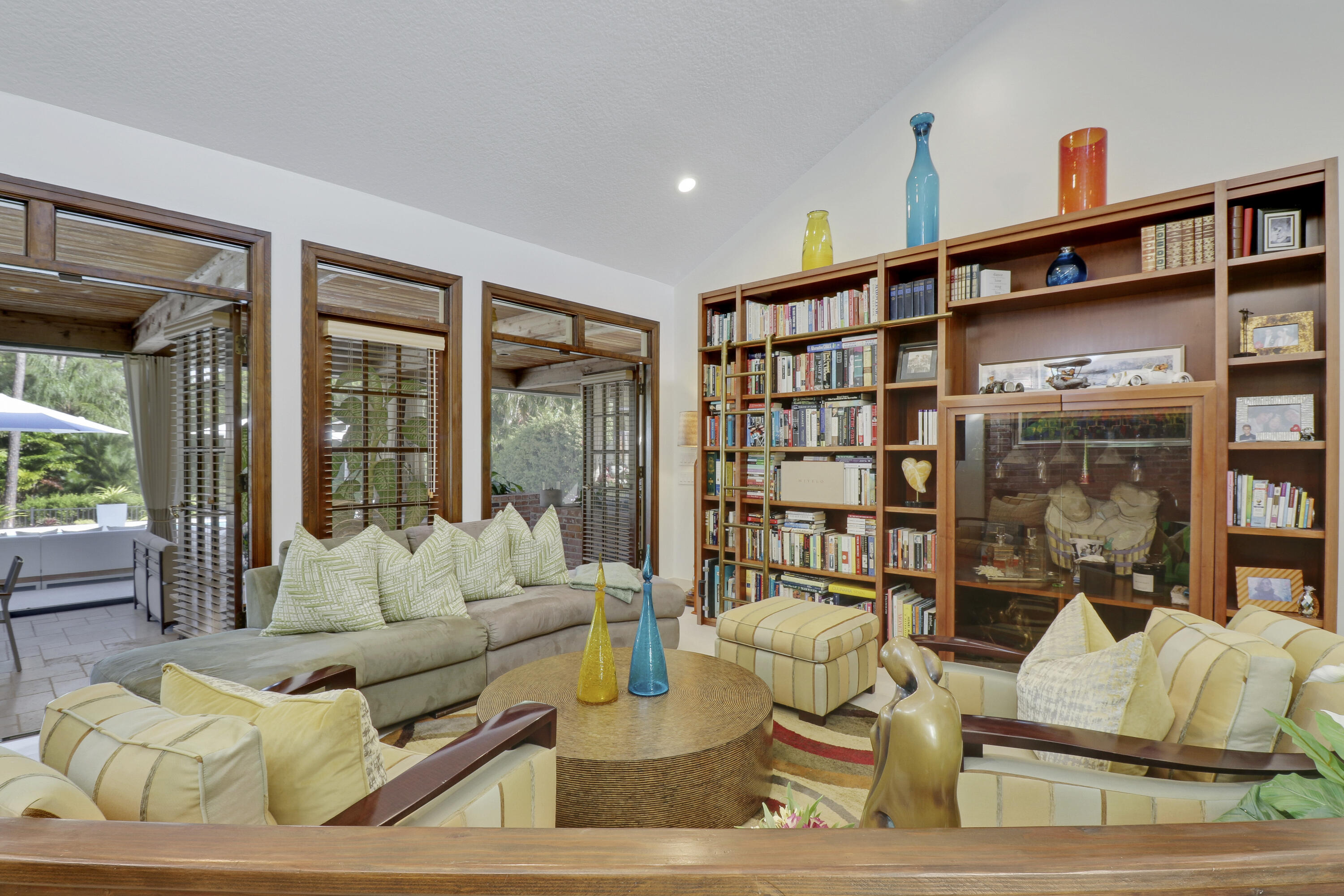 10435 SE Silver Palm Way