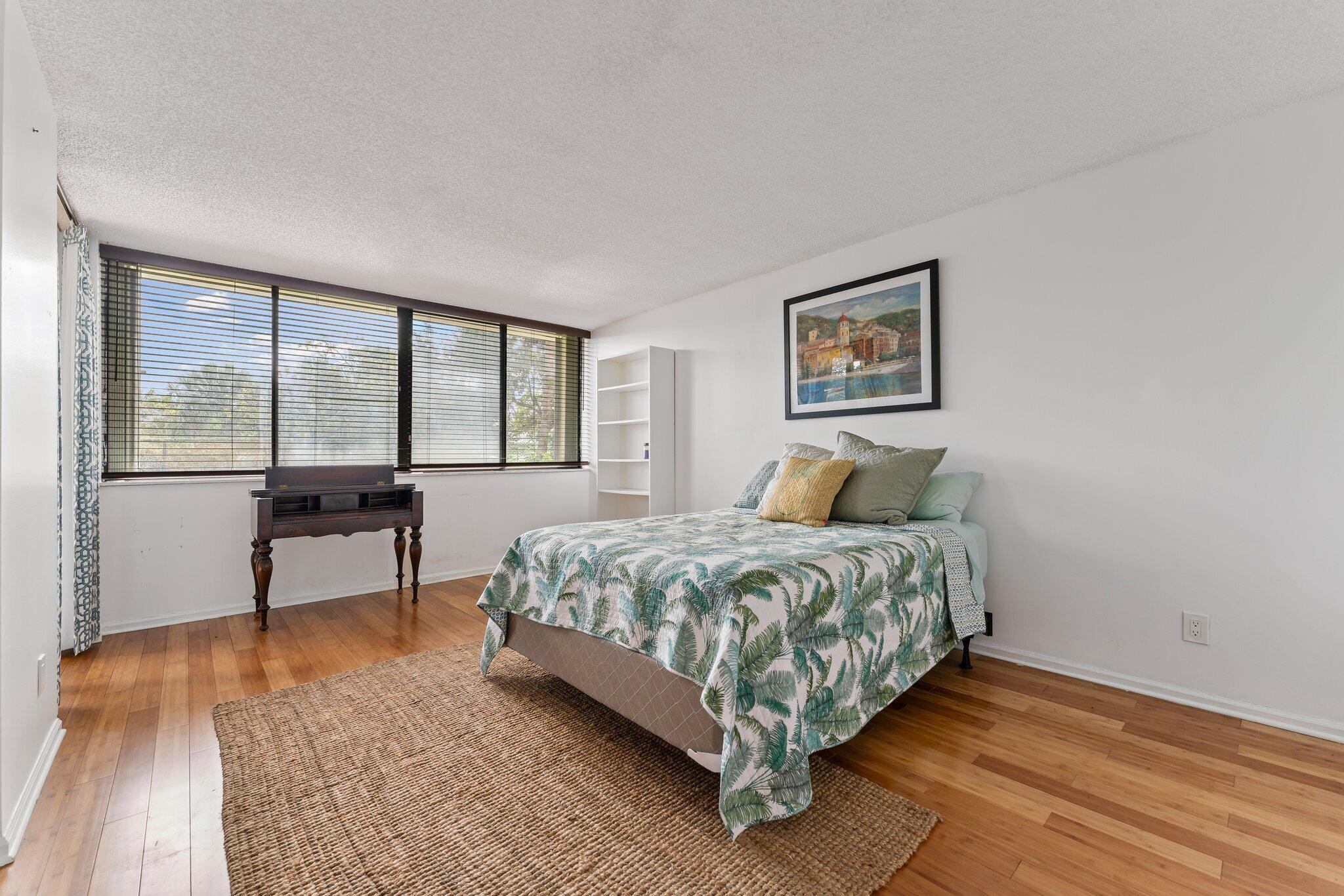 1605 S Us Highway 1 Unit: M1-104