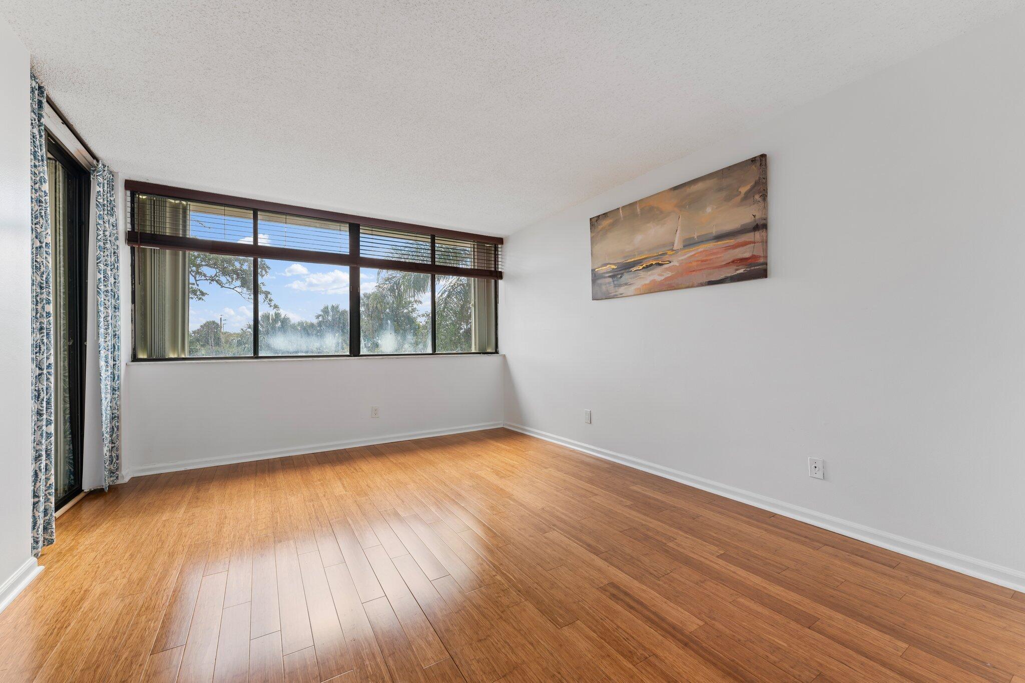 1605 S Us Highway 1 Unit: M1-104