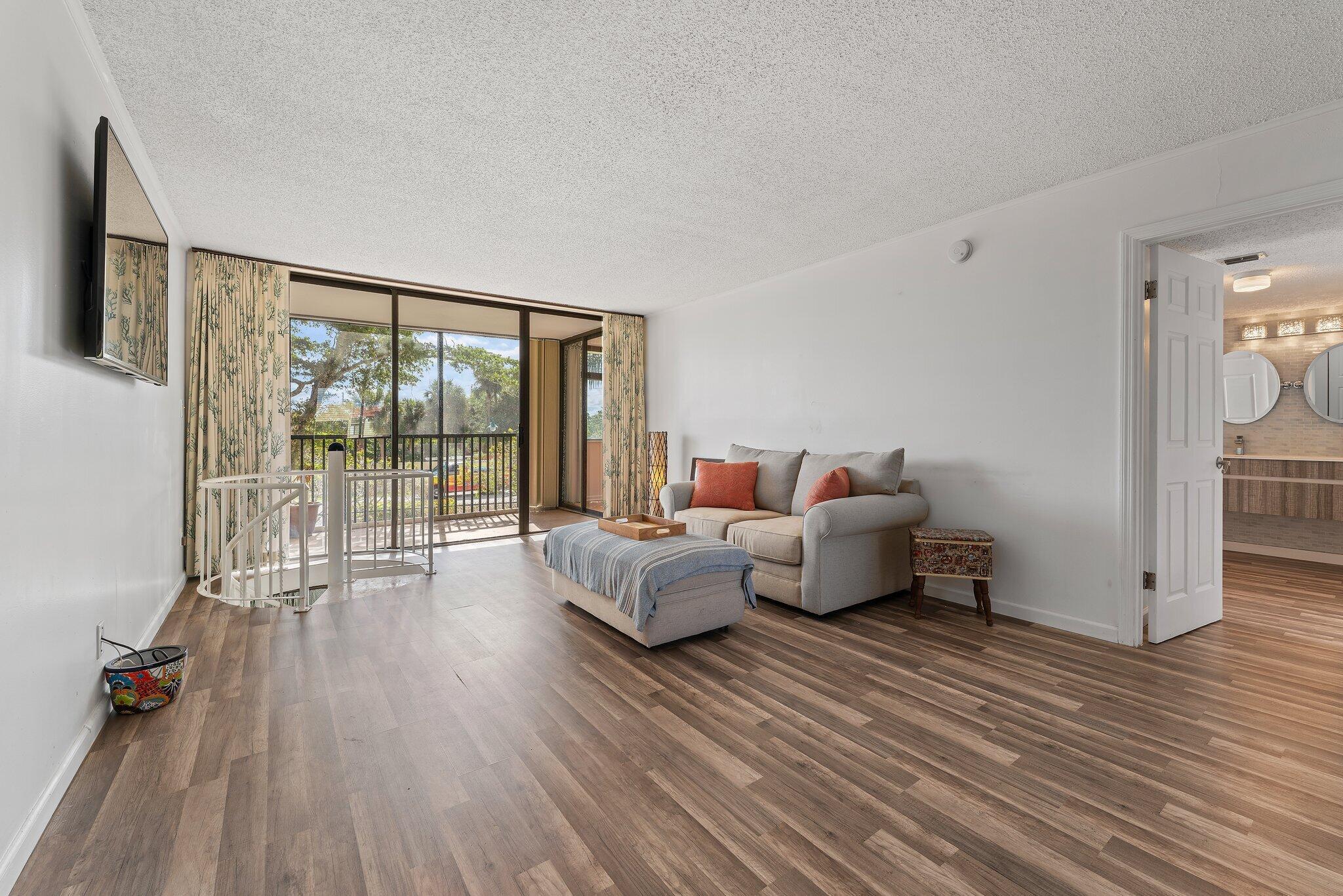1605 S Us Highway 1 Unit: M1-104