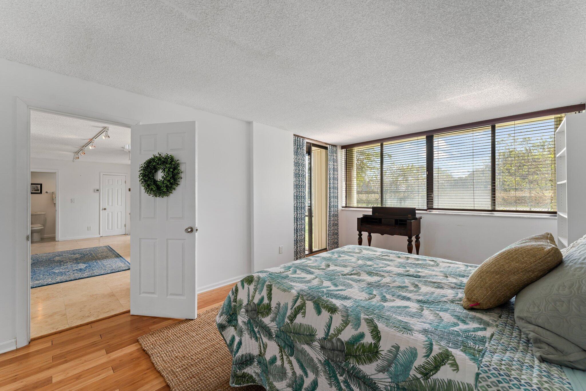 1605 S Us Highway 1 Unit: M1-104