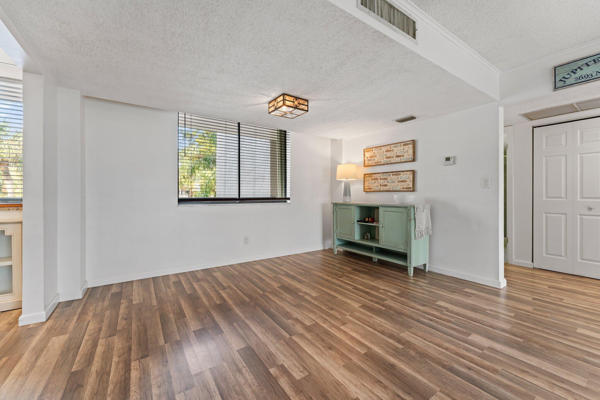 1605 S Us Highway 1 Unit: M1-104