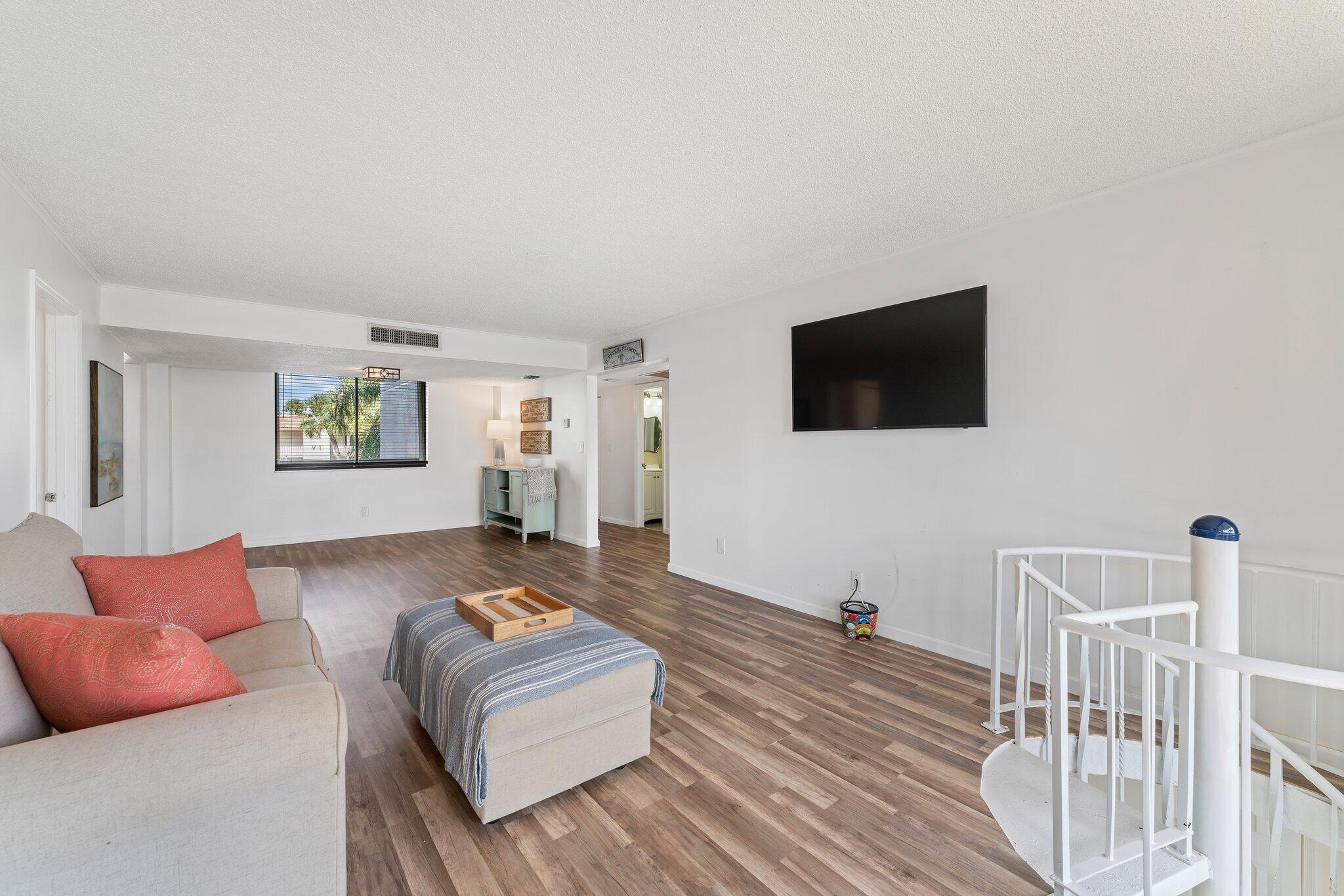 1605 S Us Highway 1 Unit: M1-104