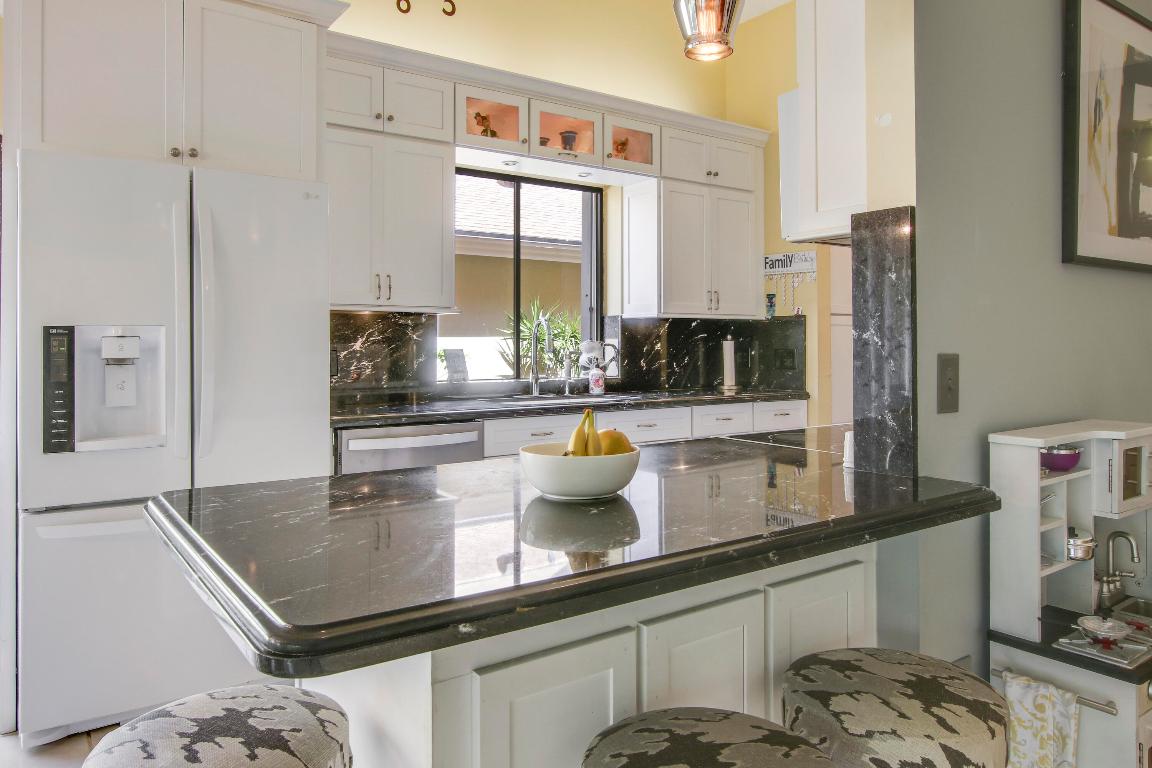 112 Cape Pointe Circle