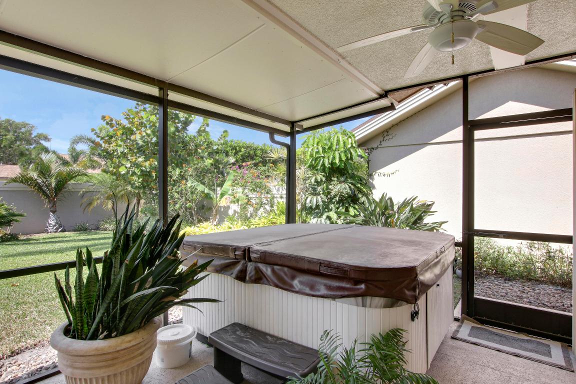 112 Cape Pointe Circle