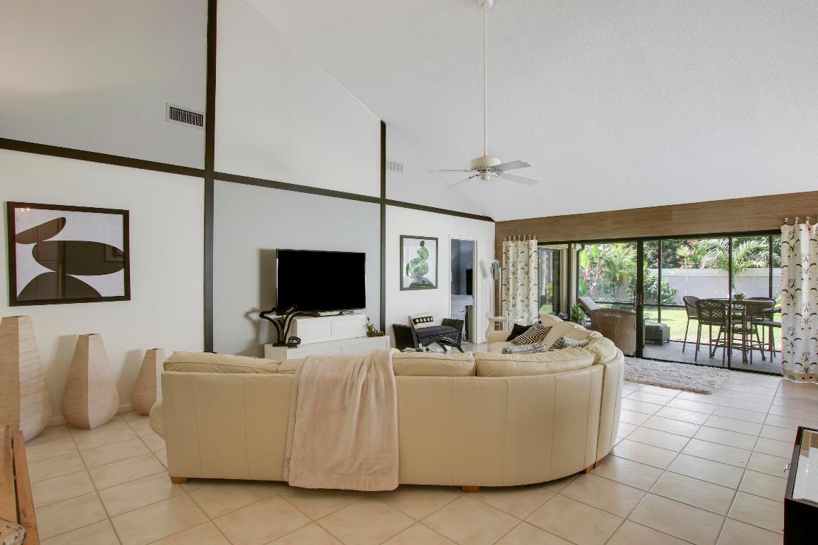 112 Cape Pointe Circle