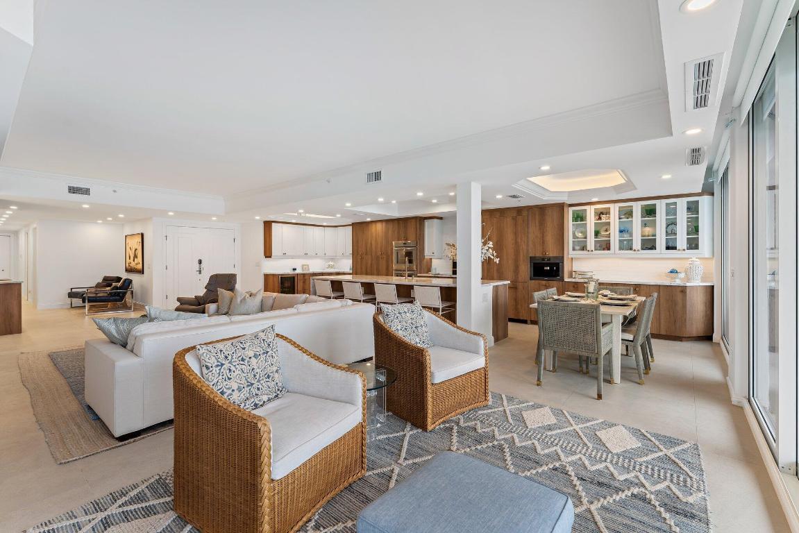 700 Ocean Royale Way Unit: 1202