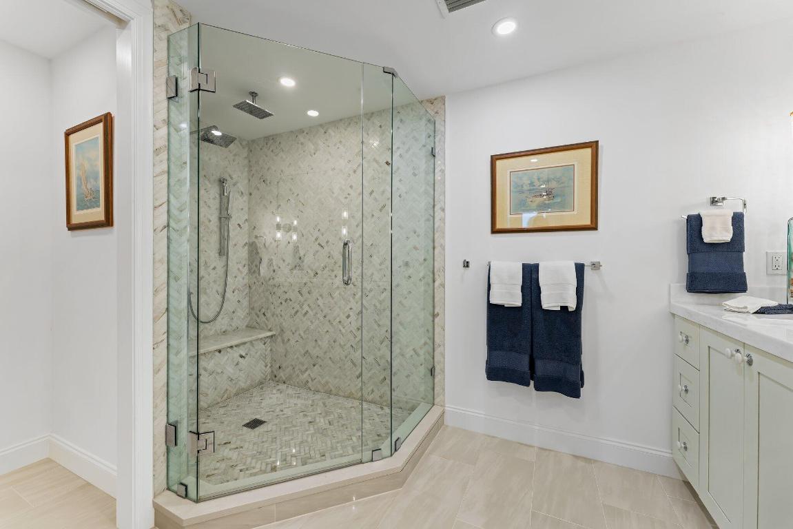 700 Ocean Royale Way Unit: 1202