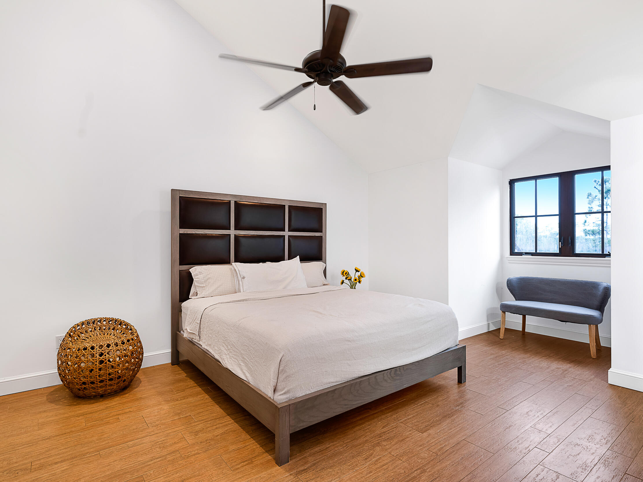 1500 SE Ranch Road S