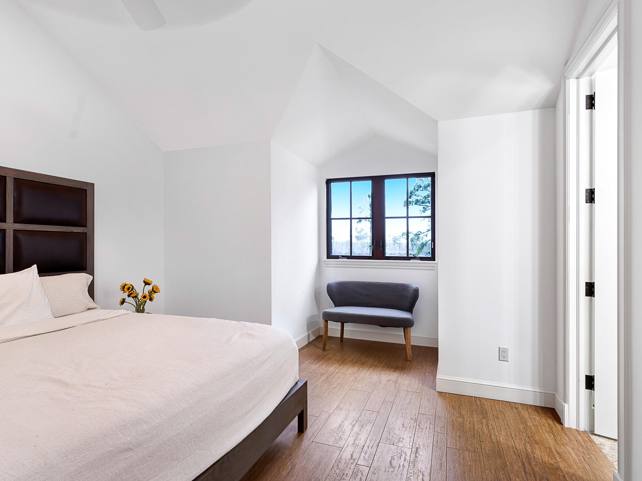 1500 SE Ranch Road S