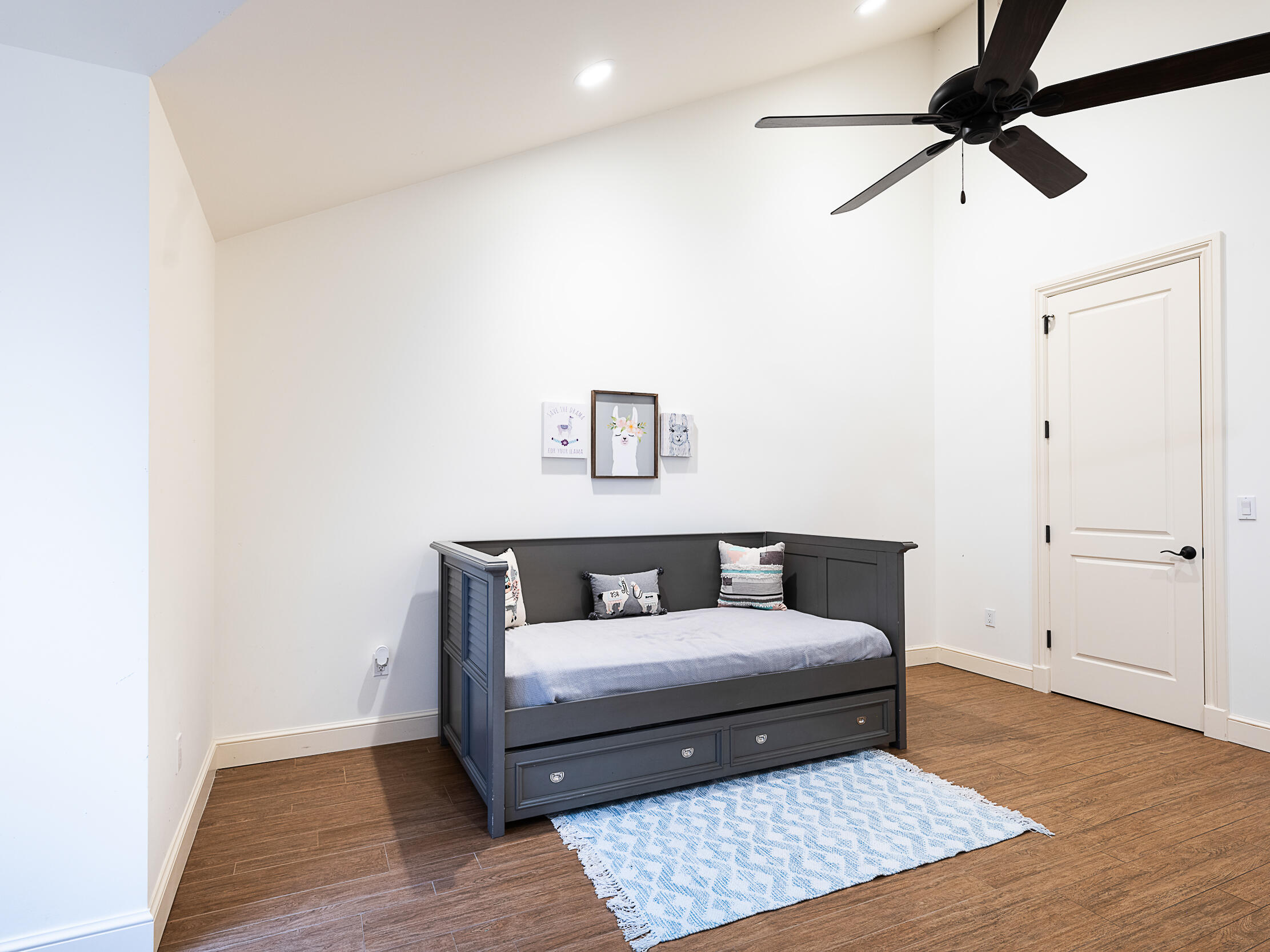 1500 SE Ranch Road S