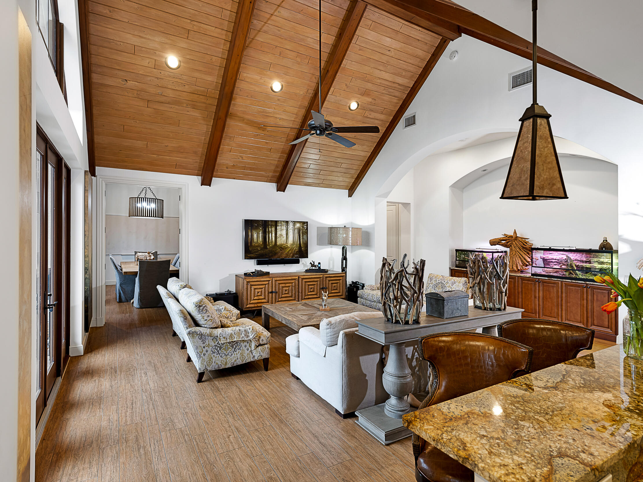 1500 SE Ranch Road S