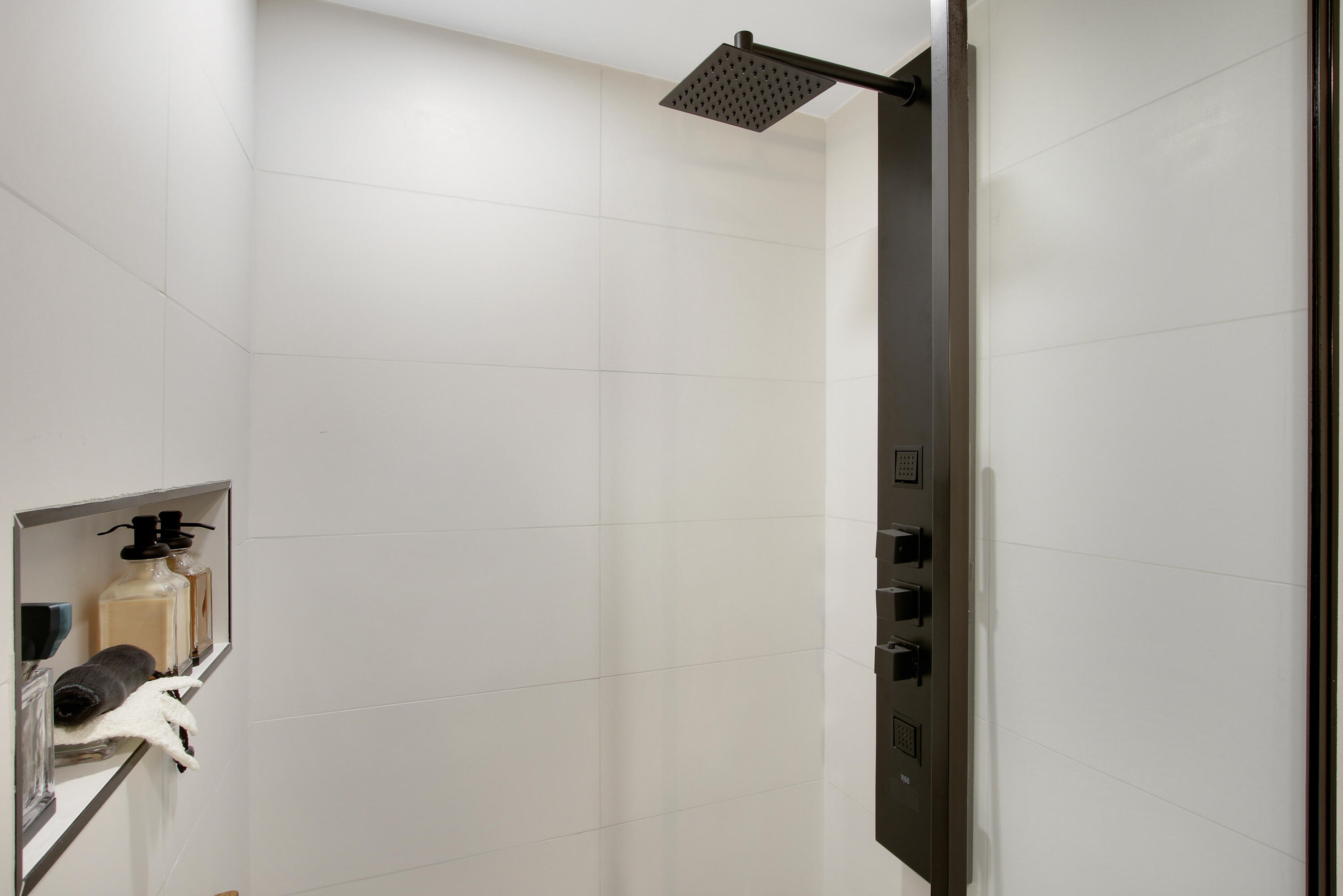 50 Celestial Way 310