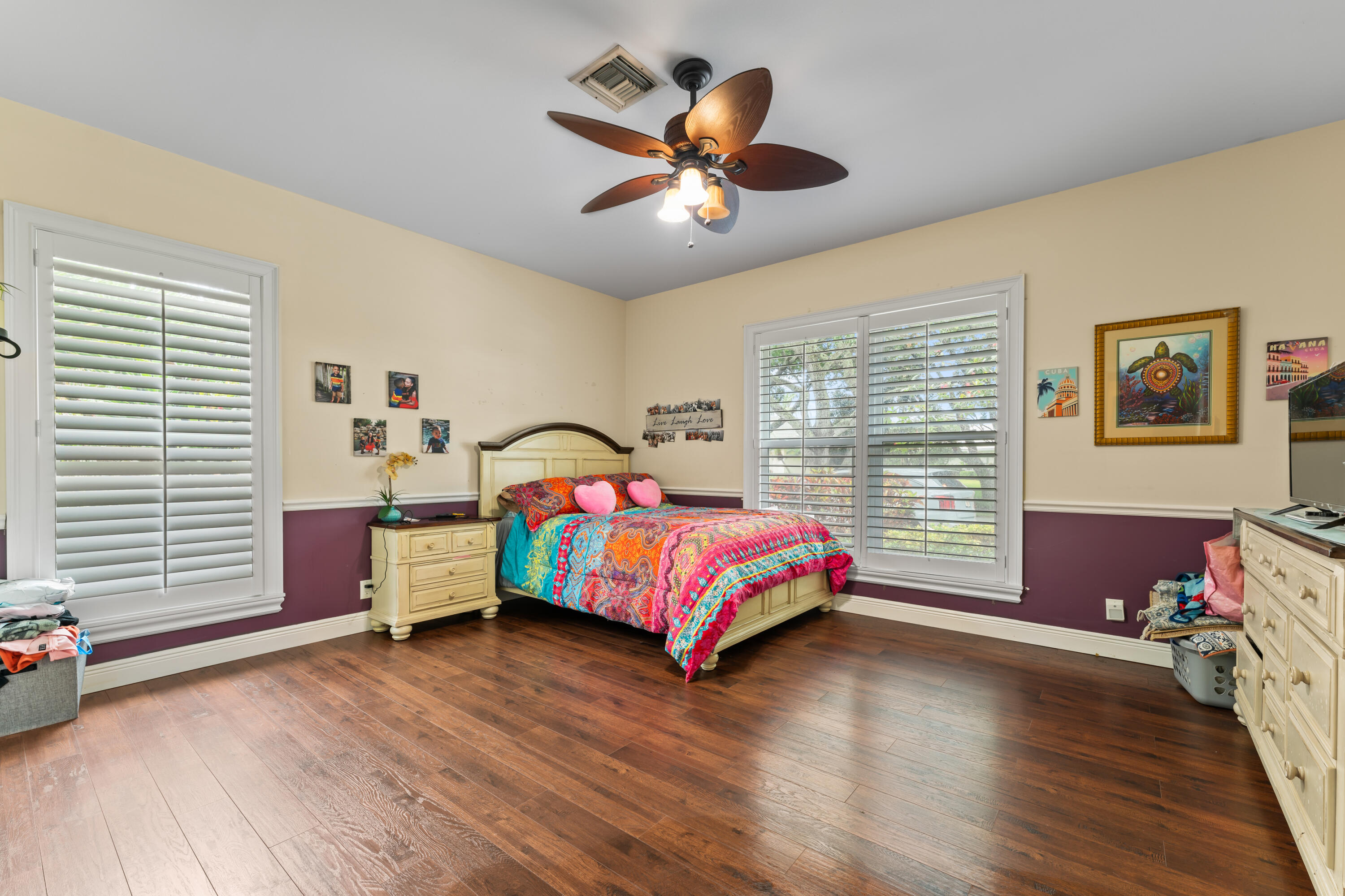 10100 SE White Pelican Way