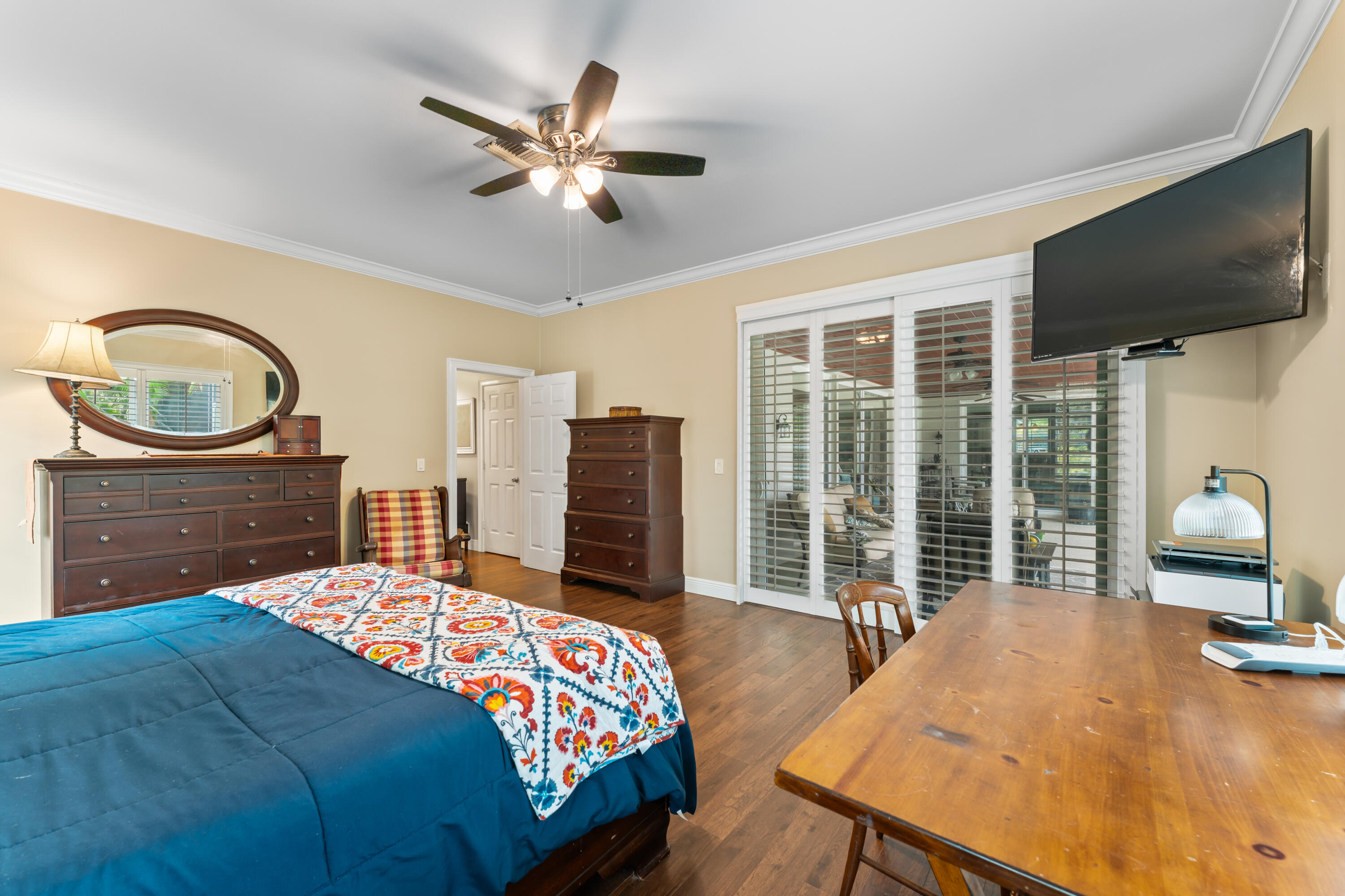 10100 SE White Pelican Way