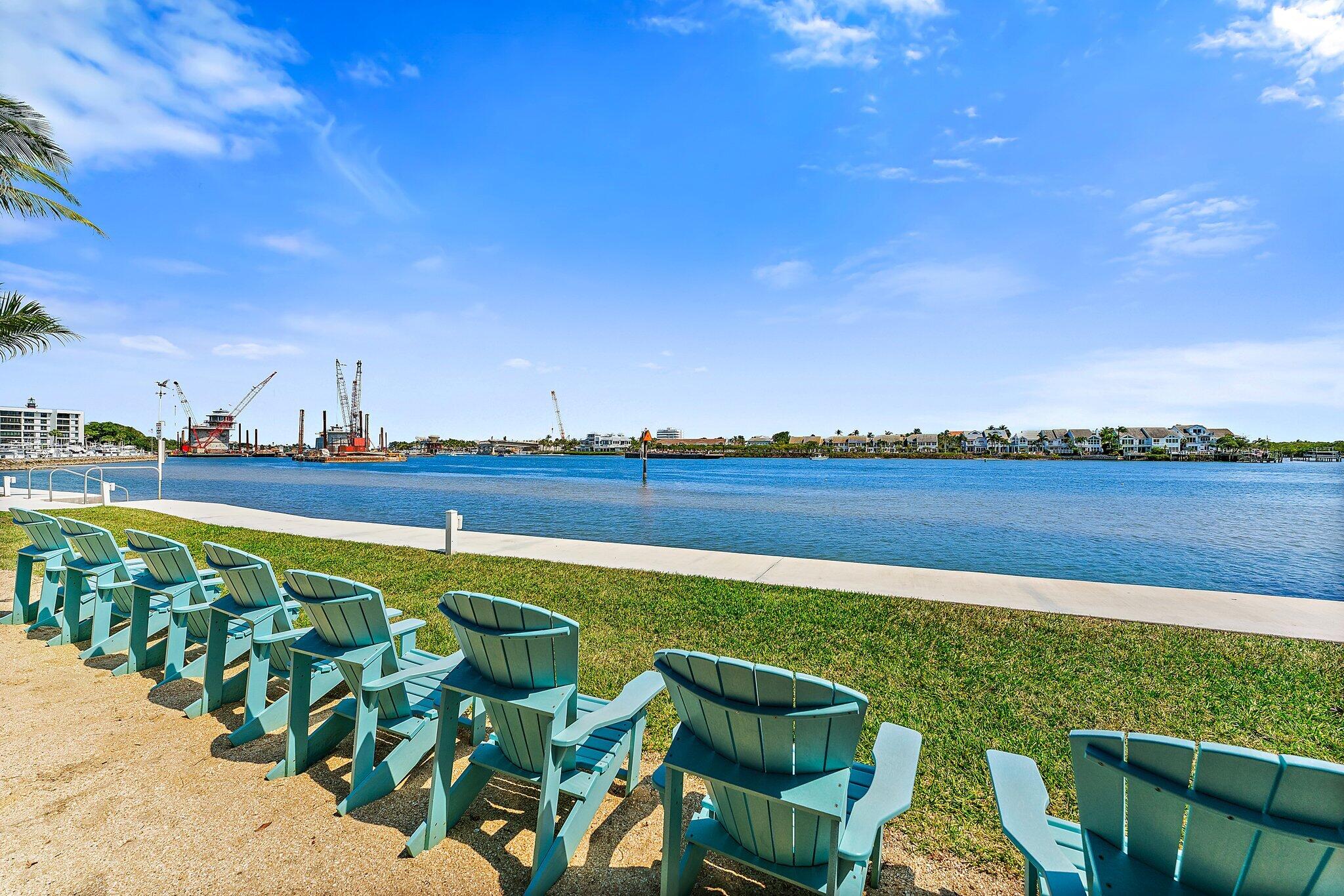 1542 Cove Drive 603c