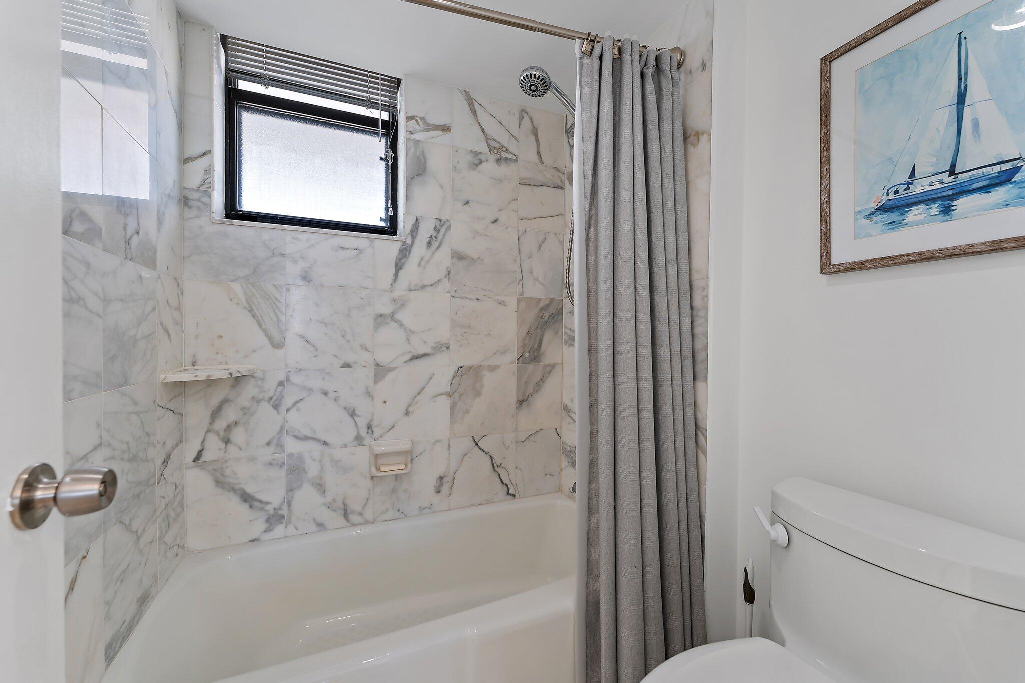 1542 Cove Drive 603c