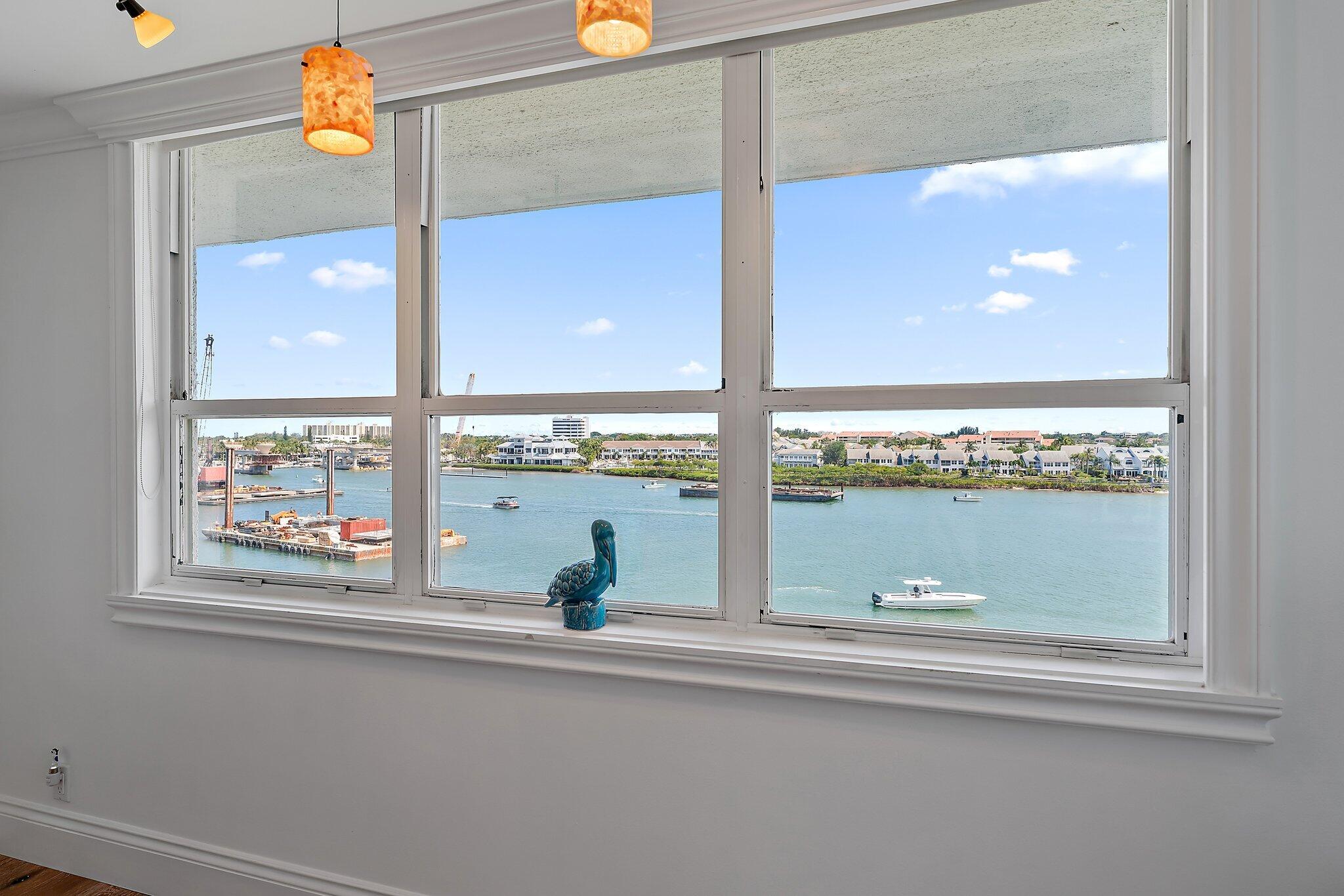 1542 Cove Drive 603c