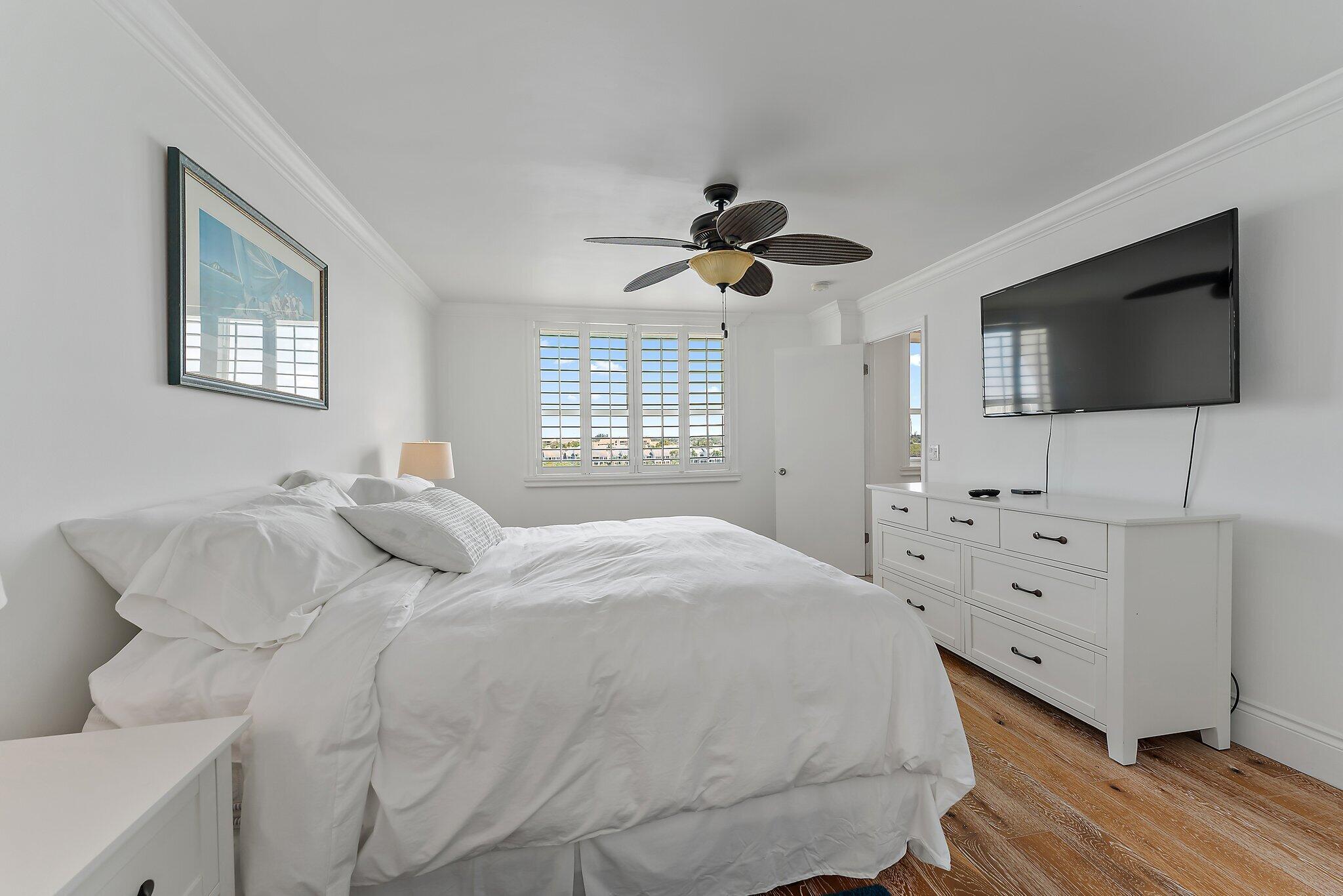 1542 Cove Drive 603c