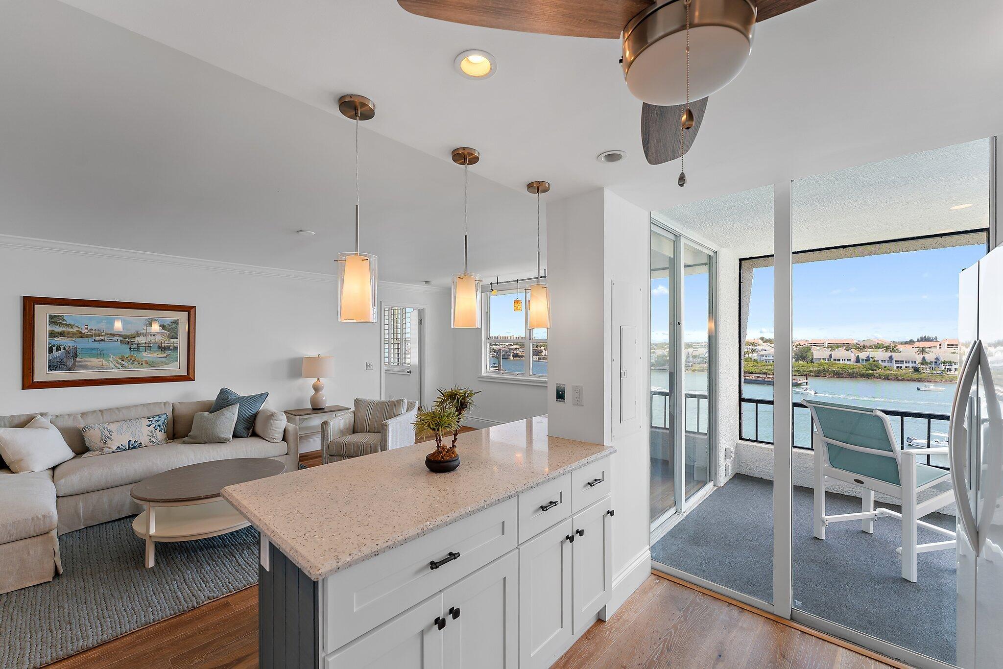 1542 Cove Drive 603c