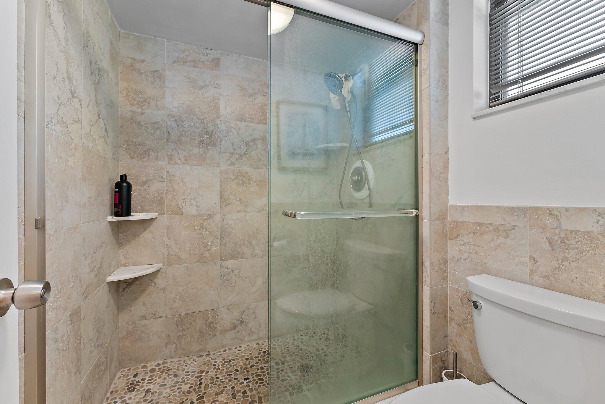 1542 Cove Drive 603c