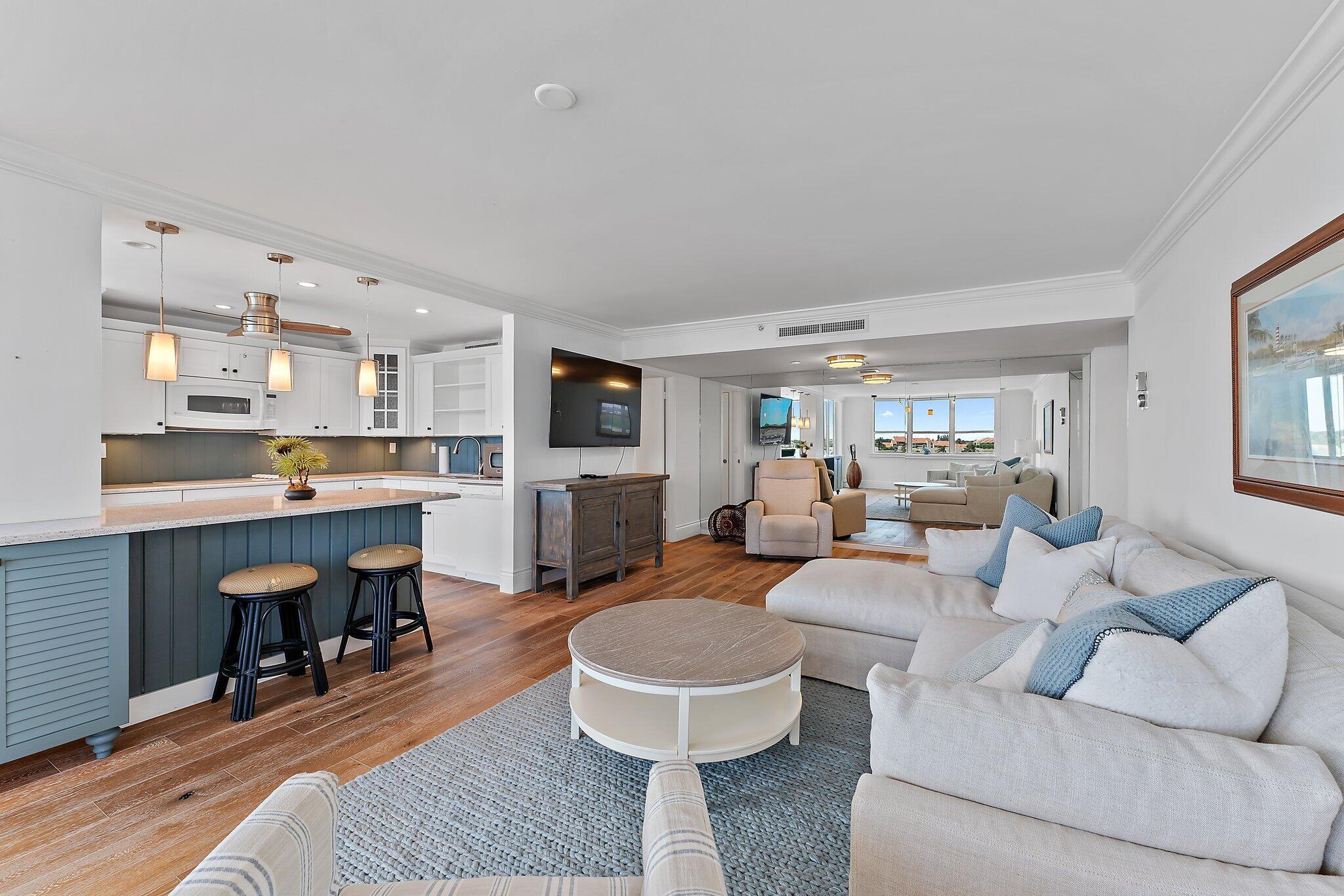 1542 Cove Drive 603c