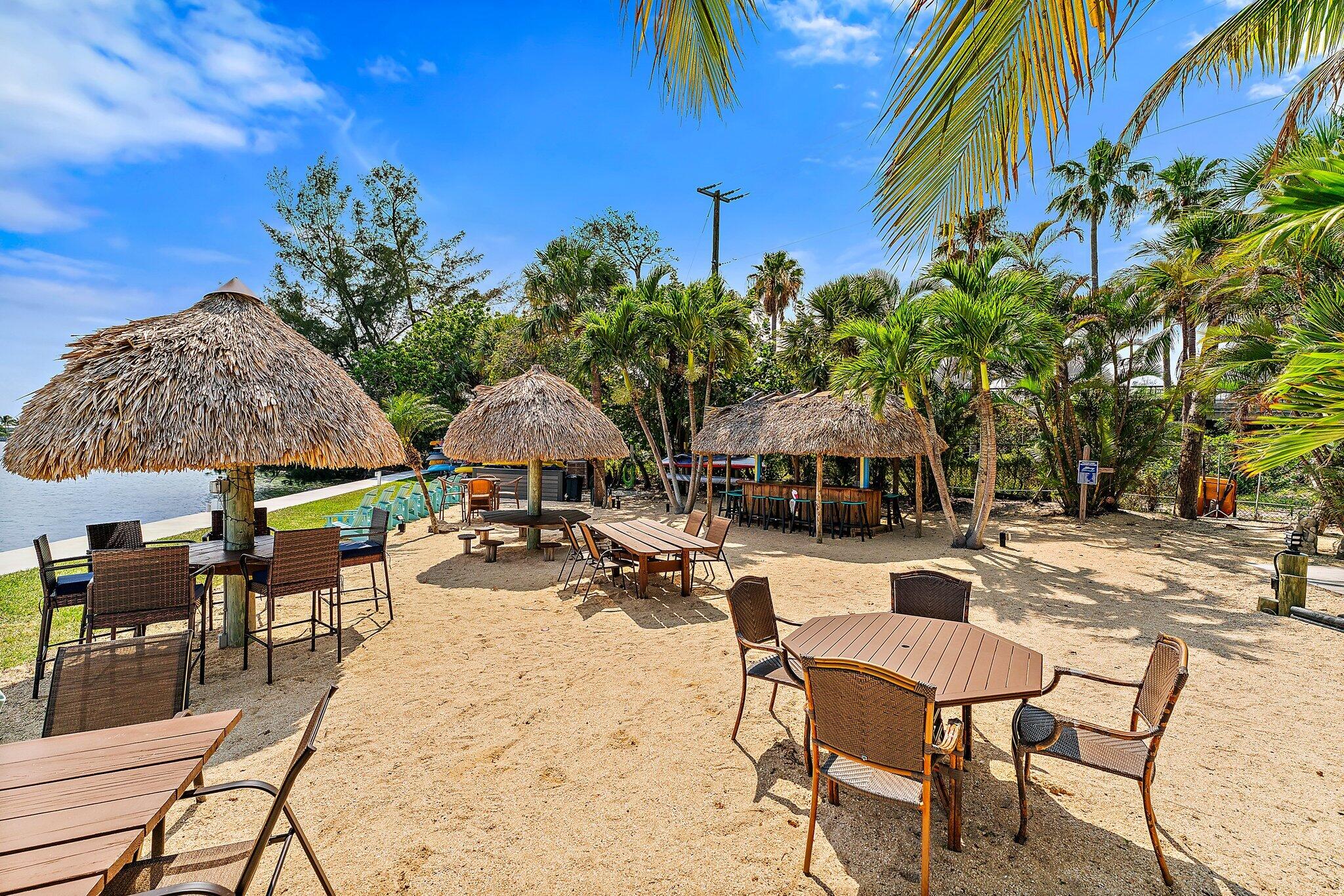 1542 Cove Drive 603c