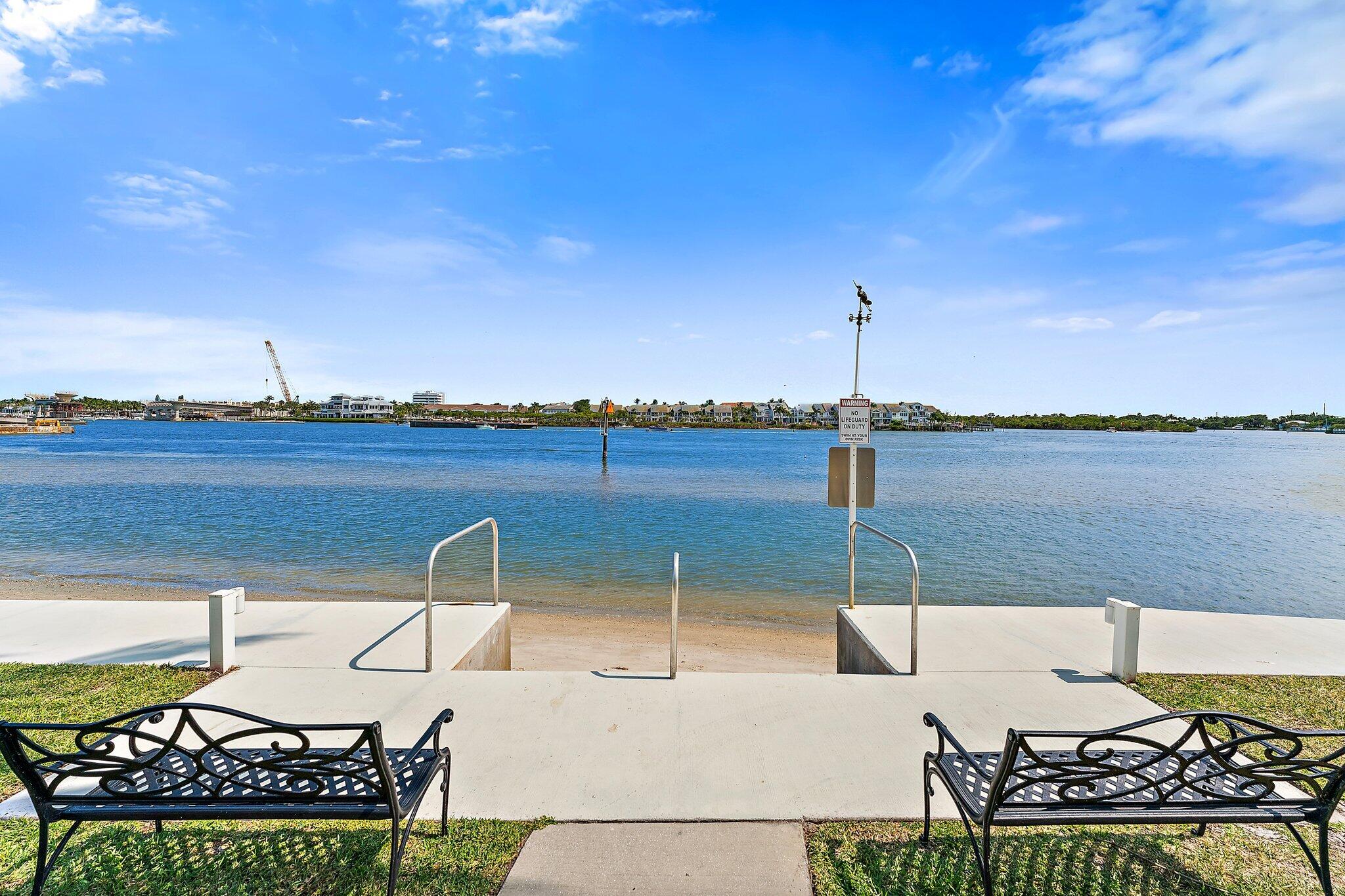 1542 Cove Drive 603c