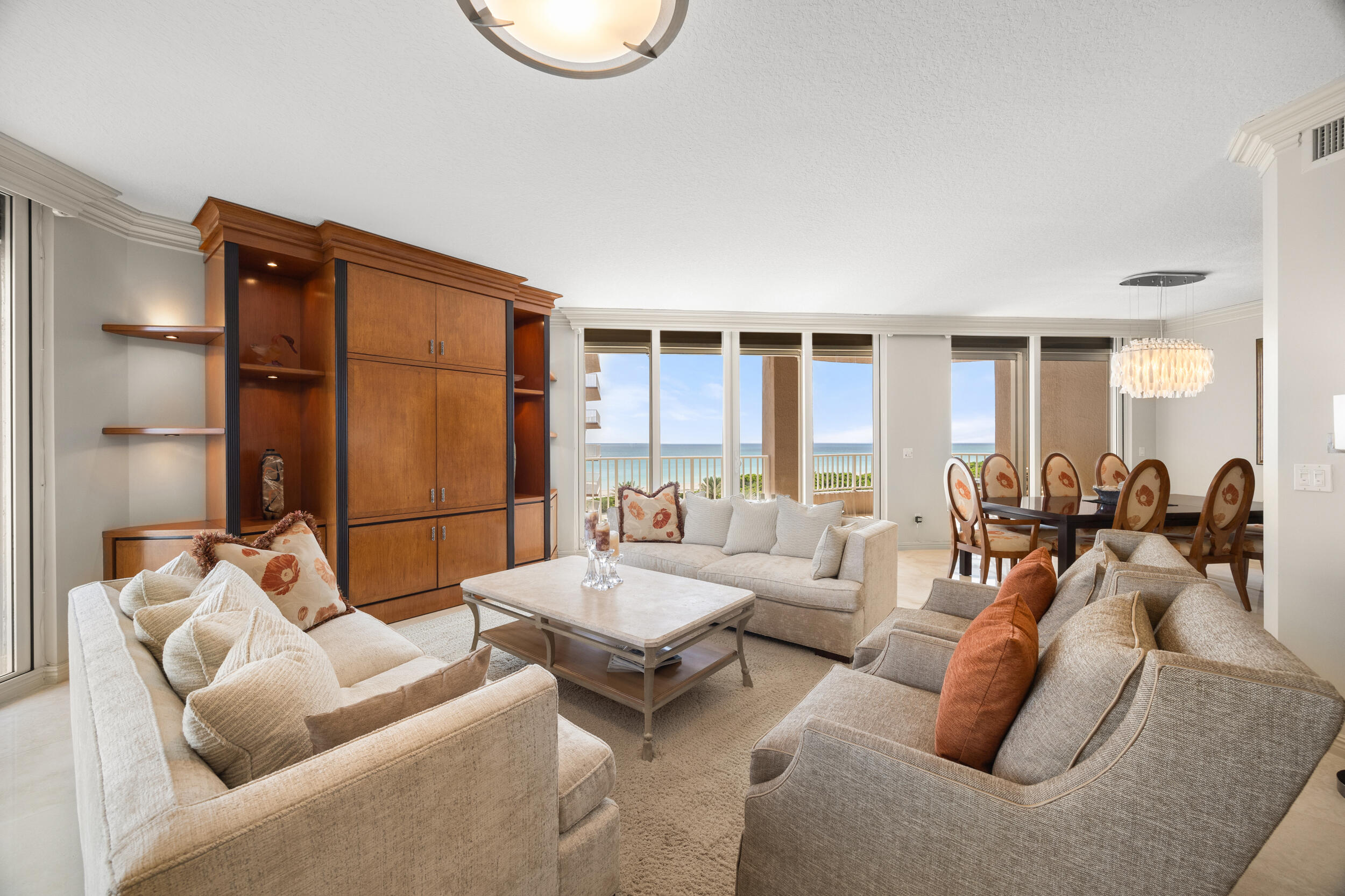 700 Ocean Royale Way 601