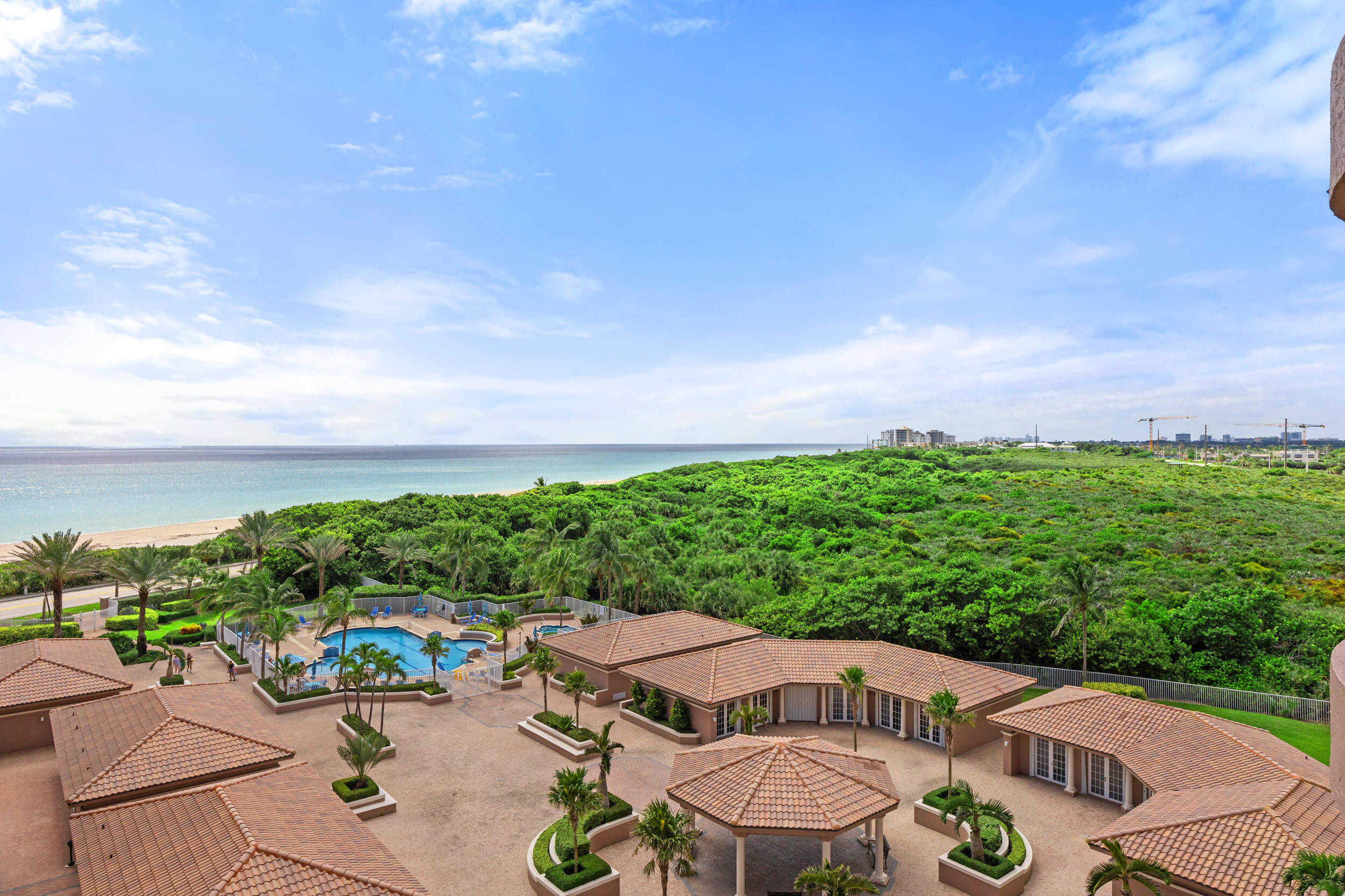 700 Ocean Royale Way 601