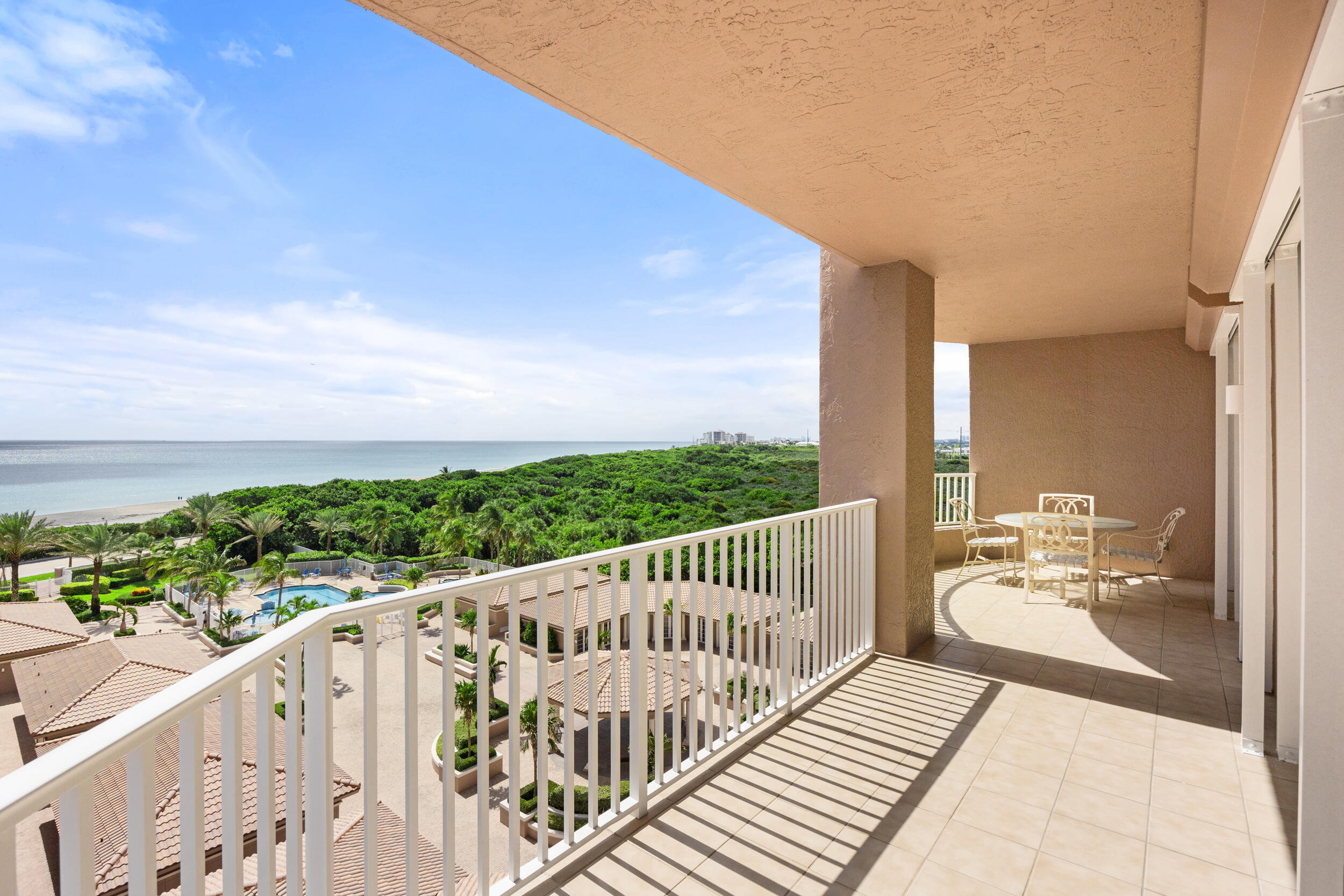 700 Ocean Royale Way 601