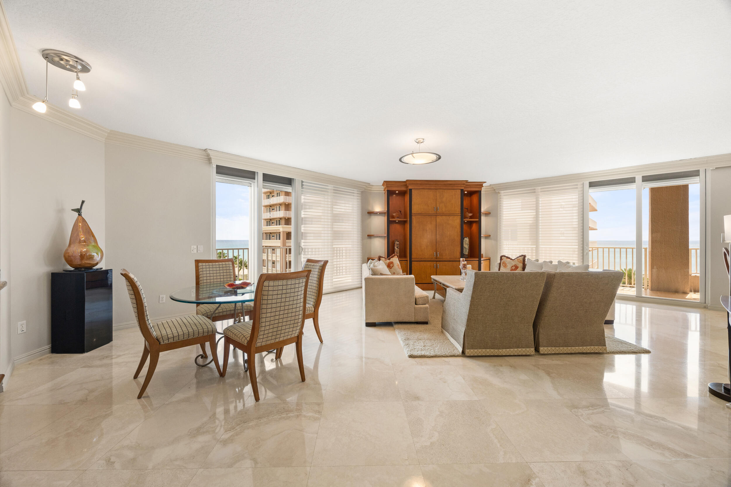 700 Ocean Royale Way 601