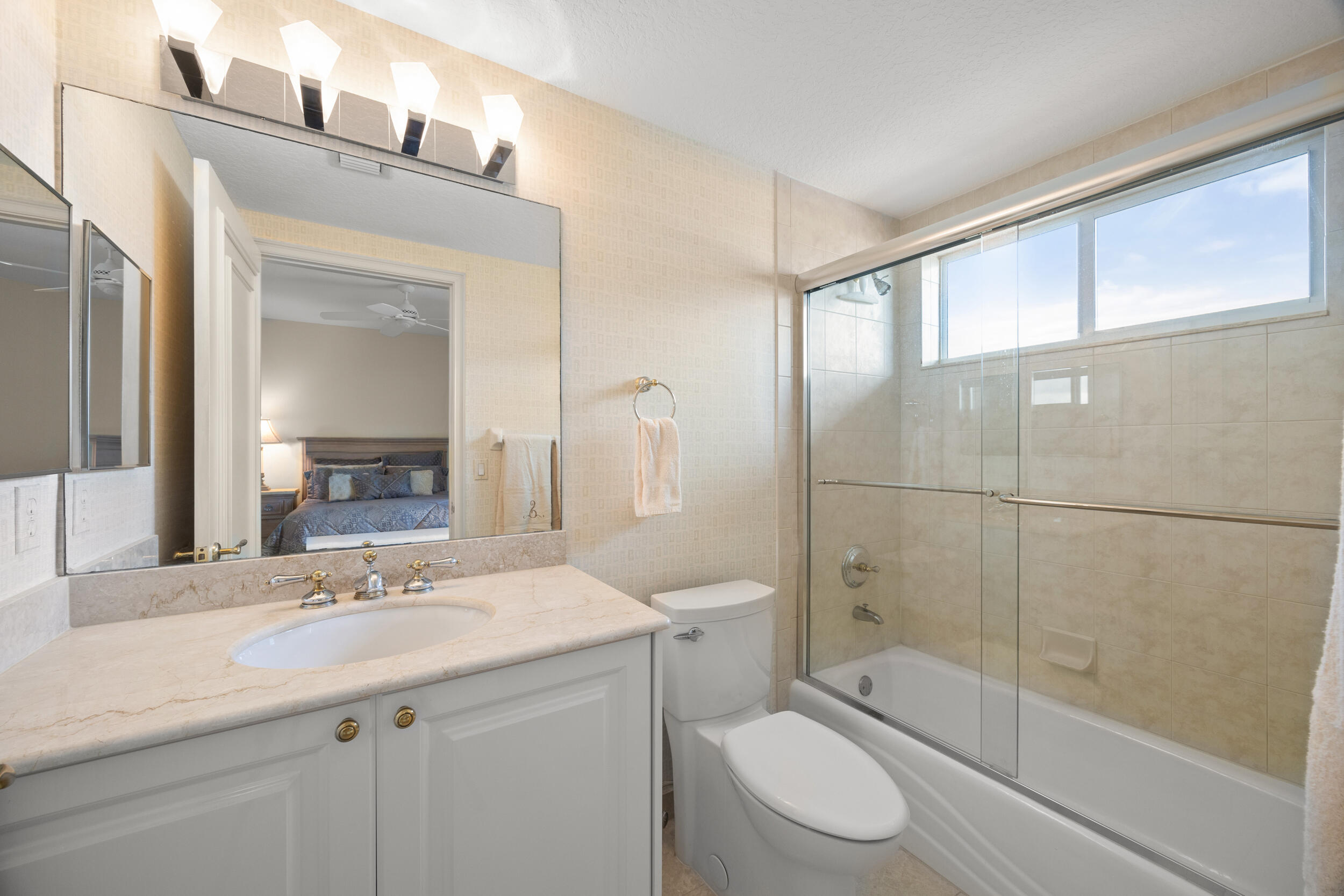 700 Ocean Royale Way 601