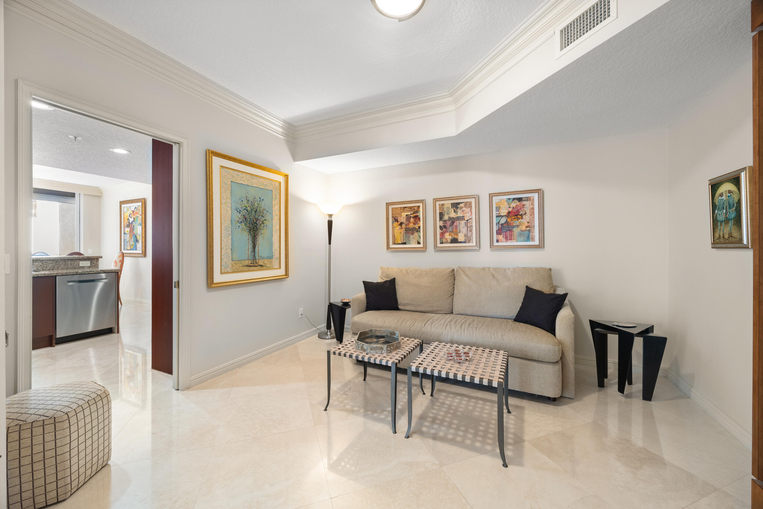 700 Ocean Royale Way 601