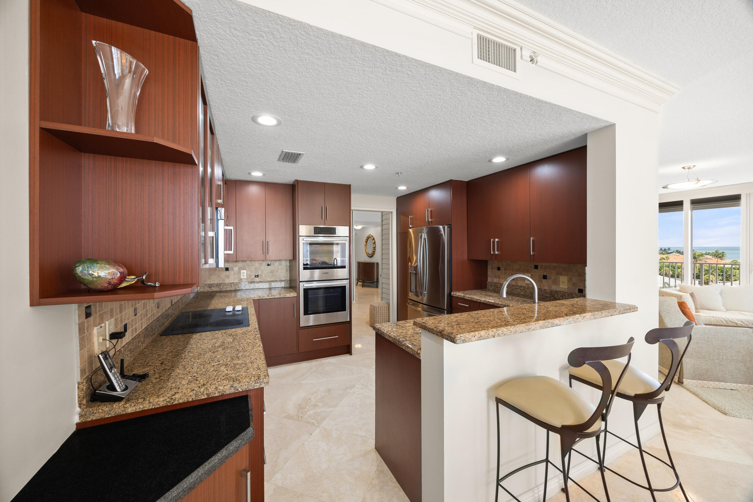 700 Ocean Royale Way 601