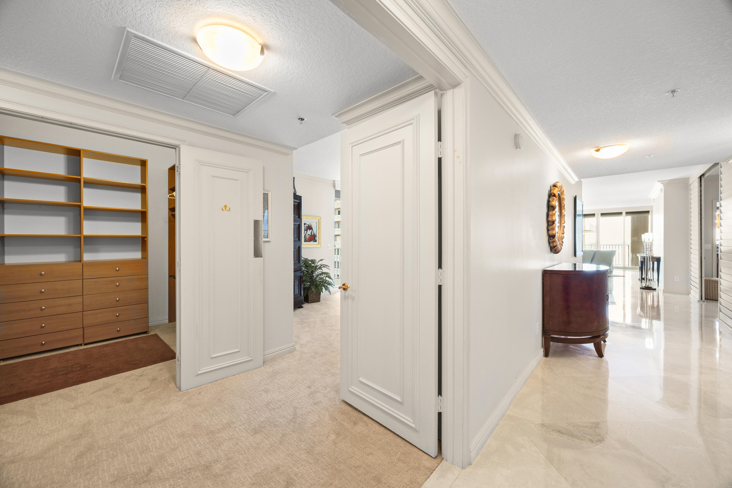 700 Ocean Royale Way 601