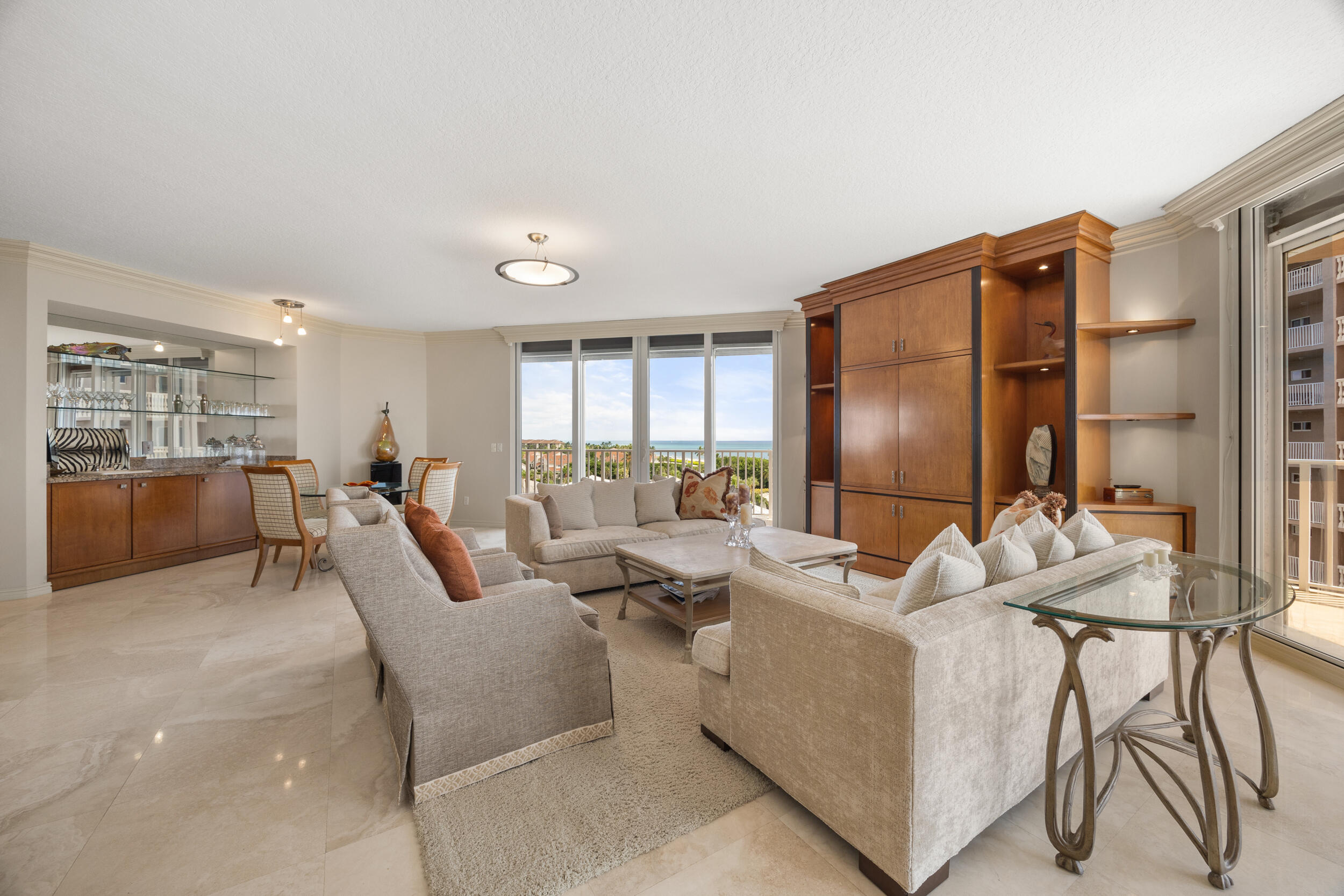 700 Ocean Royale Way 601