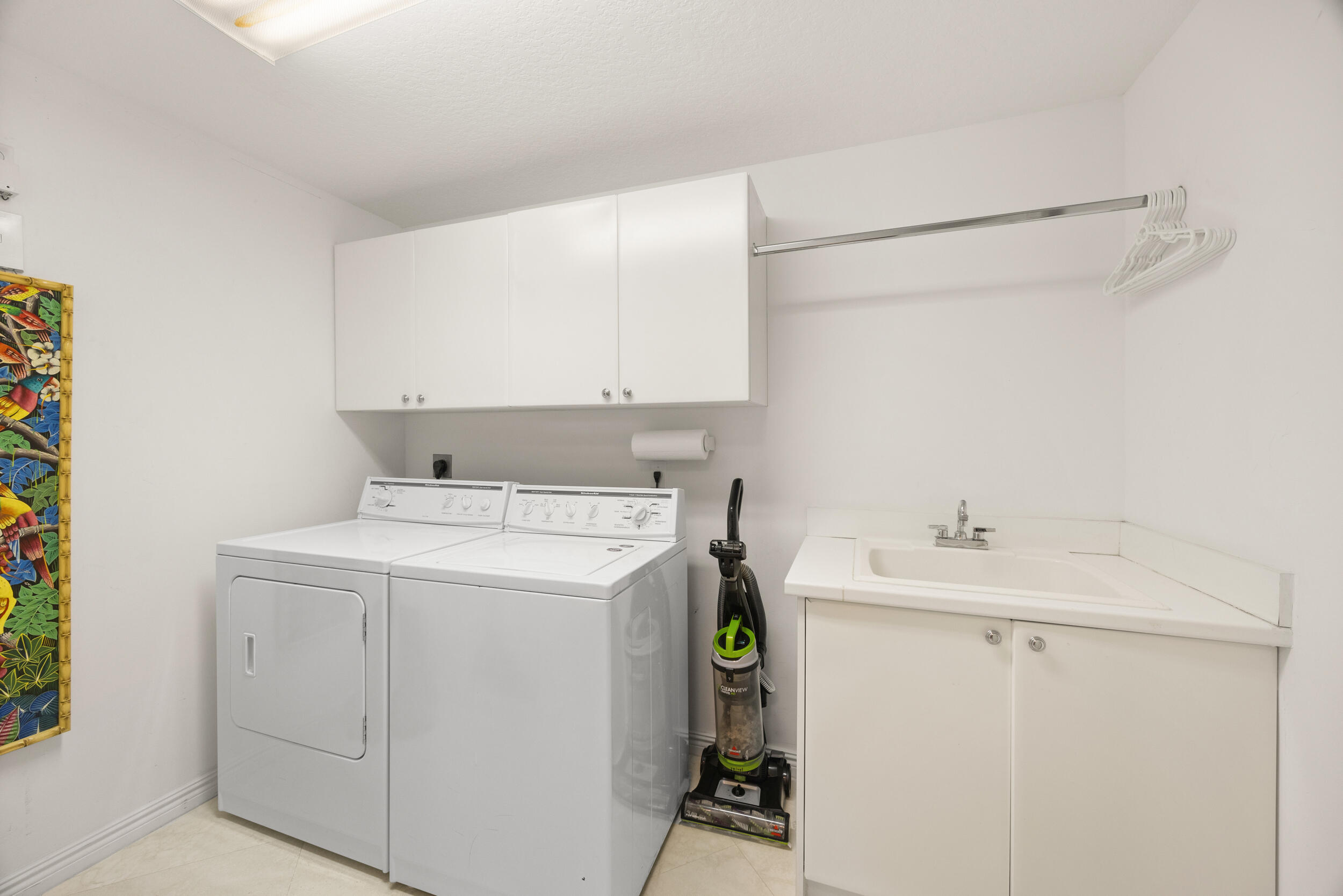 700 Ocean Royale Way 601