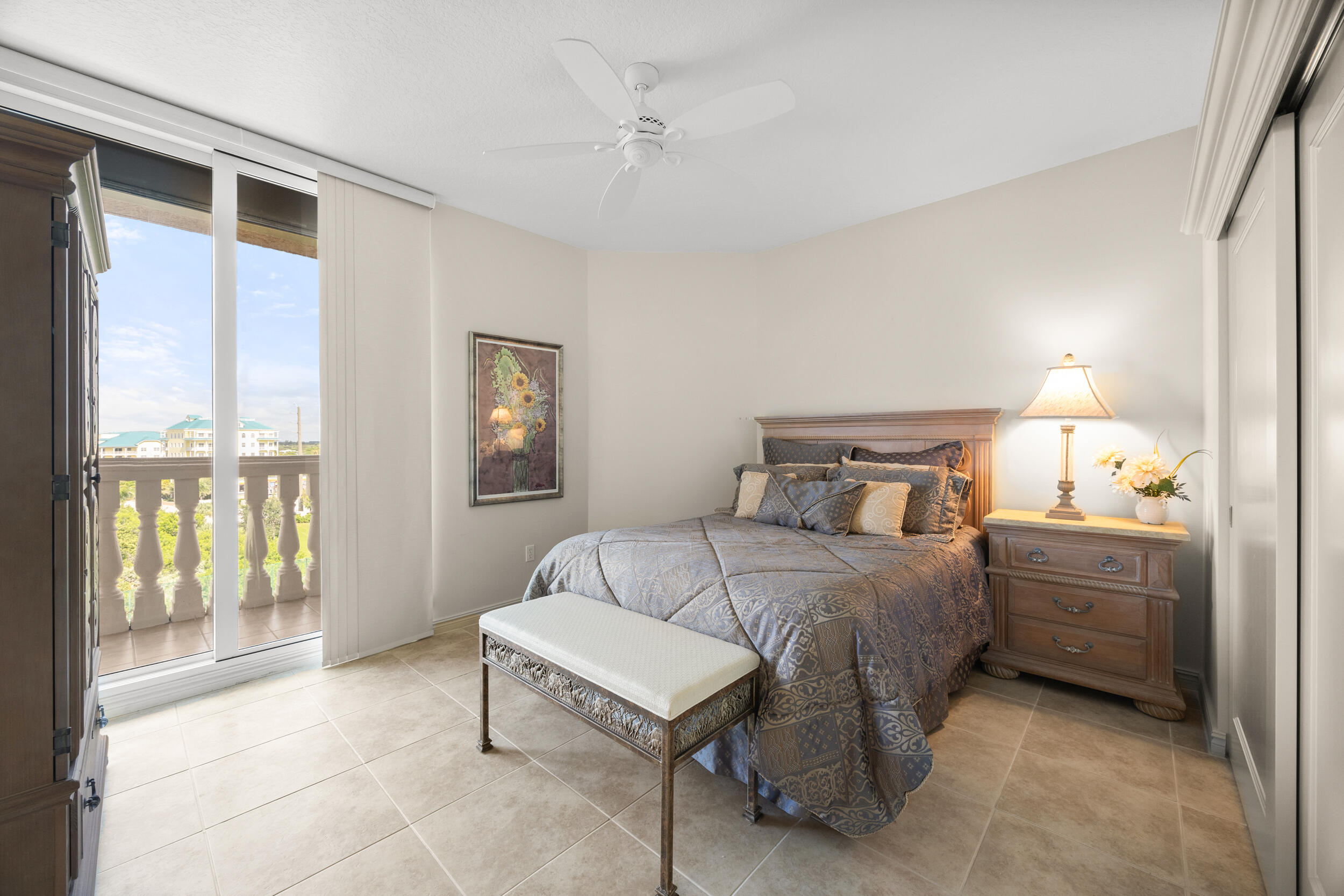 700 Ocean Royale Way 601