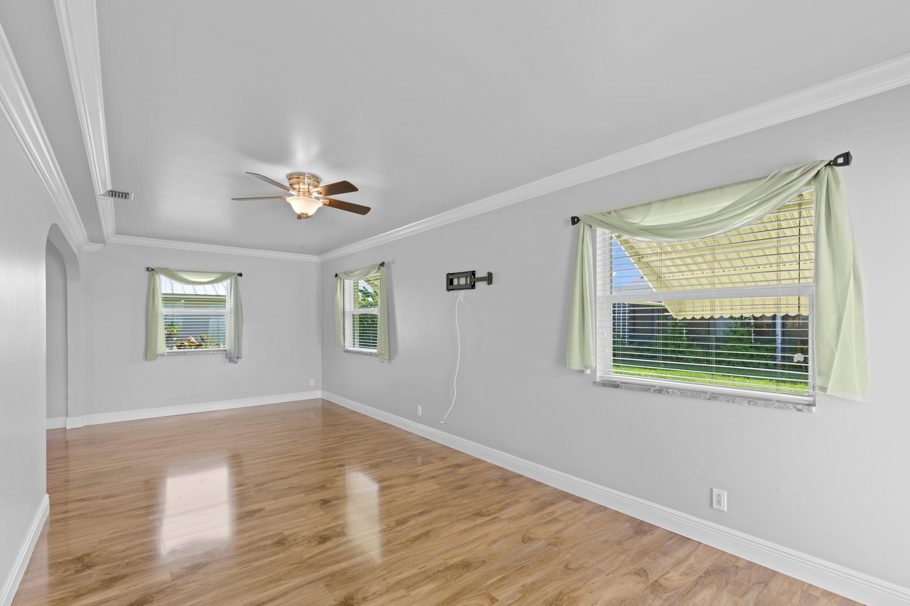18312 SE Eagle Lane