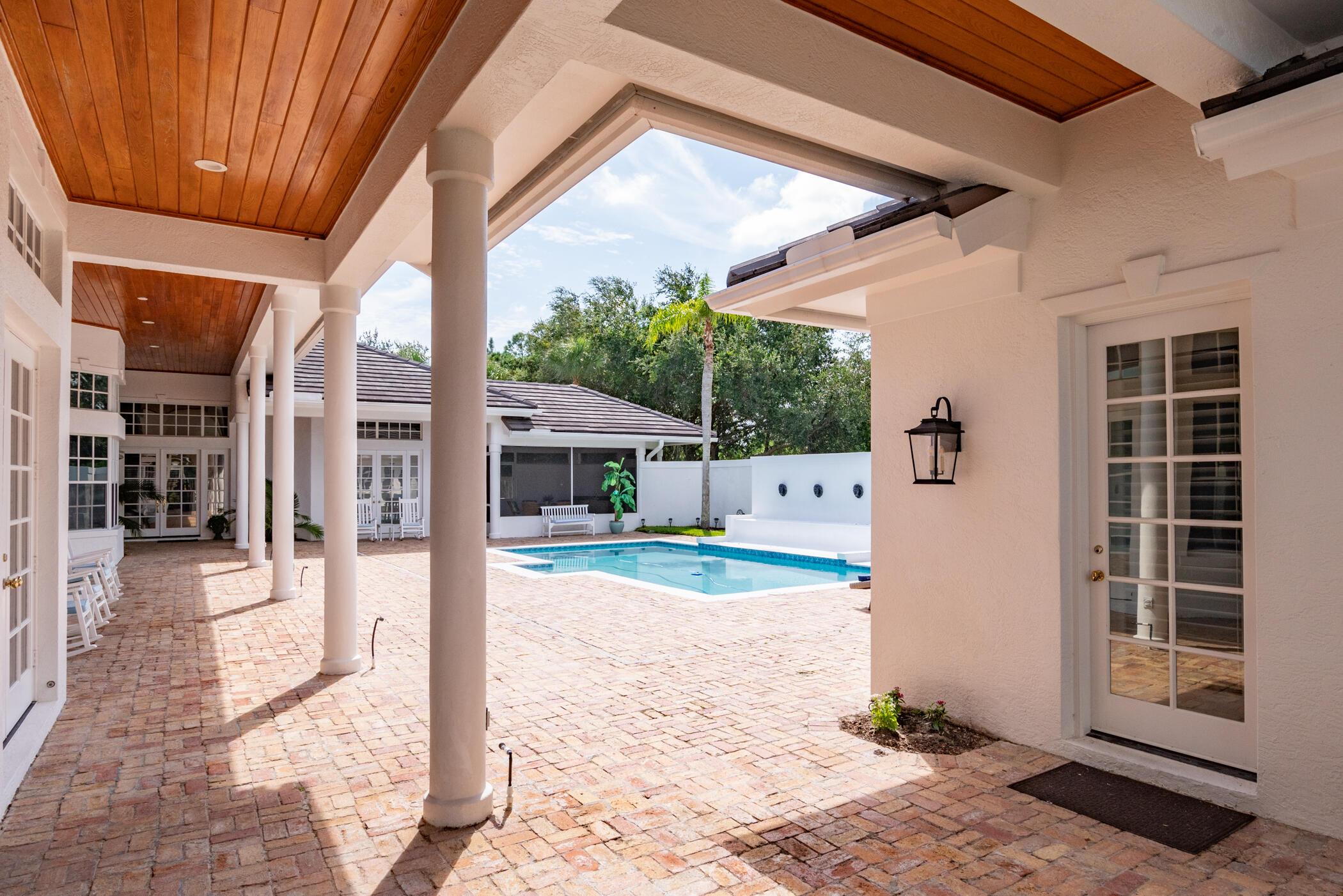 10201 SE Sandpine Lane